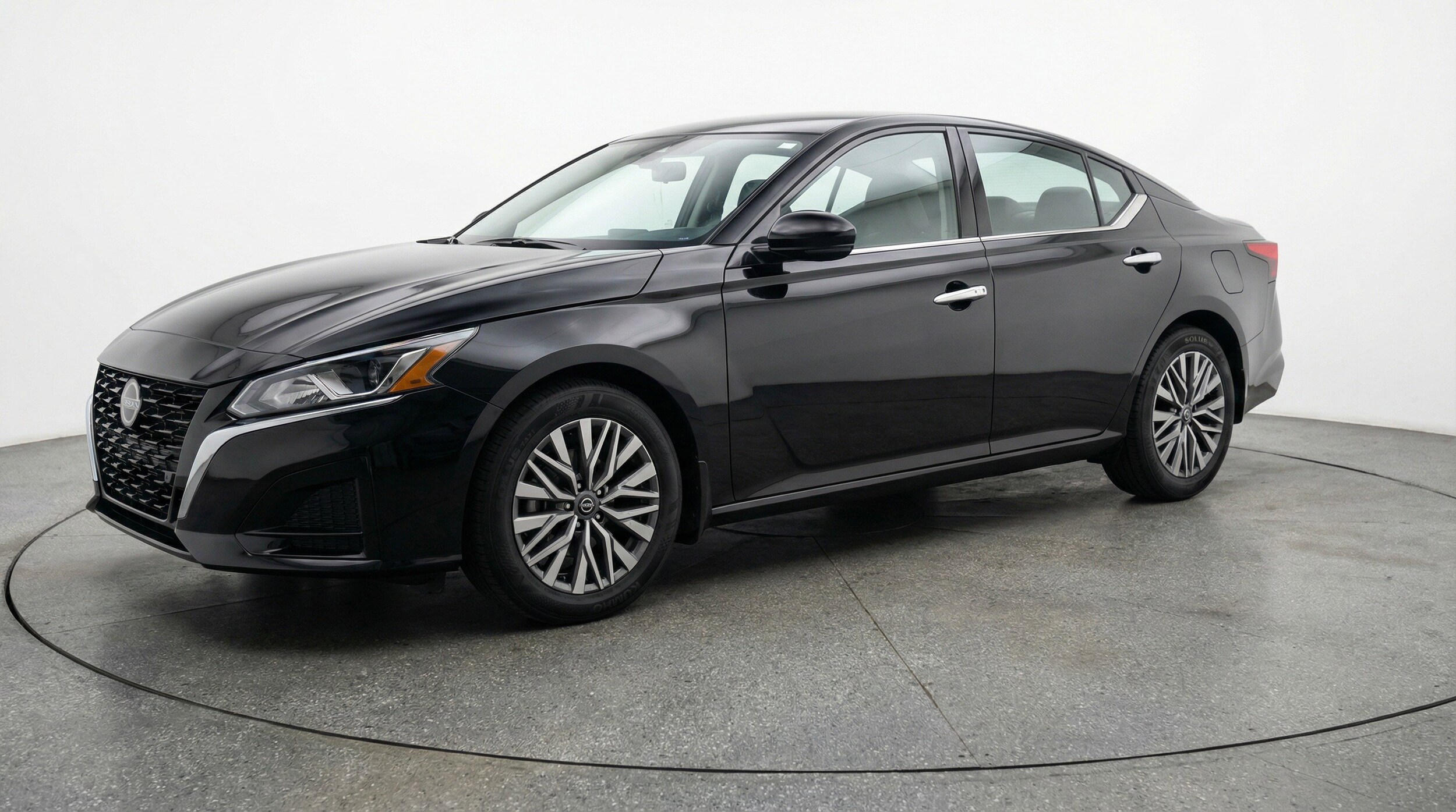 Thumbnail: 2025 Nissan Altima - 3