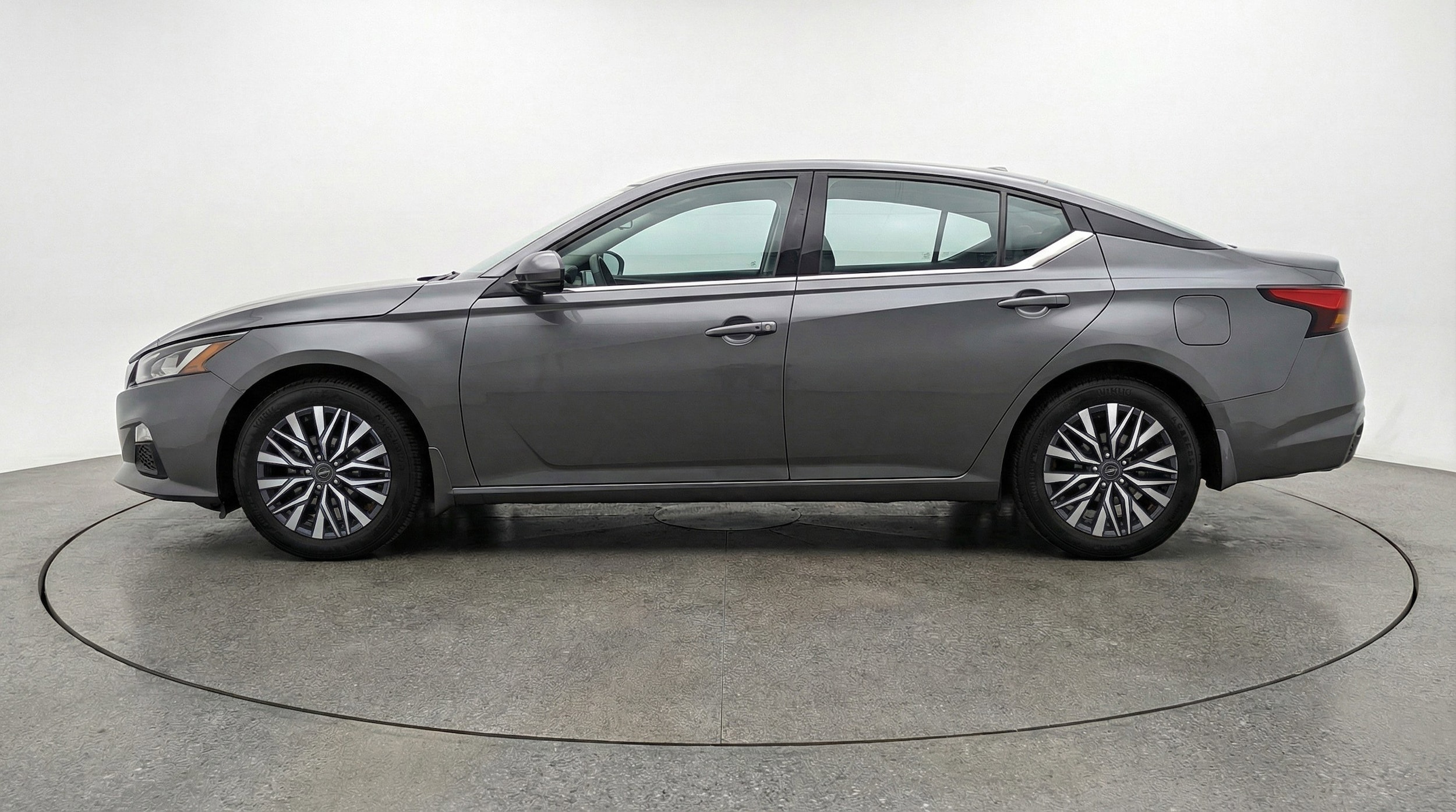 Thumbnail: 2025 Nissan Altima - 5