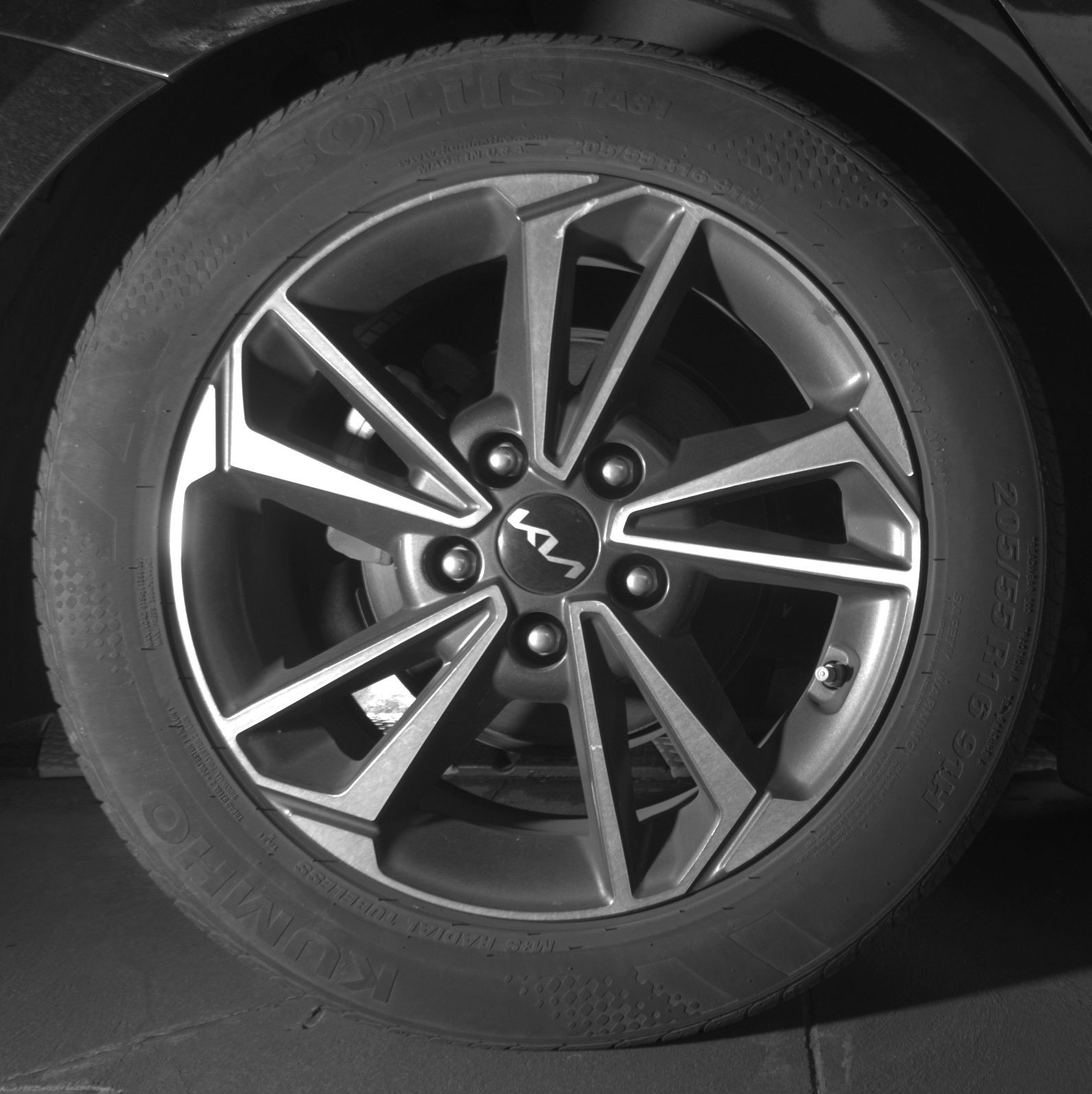 Thumbnail: 2024 Kia Forte - 17