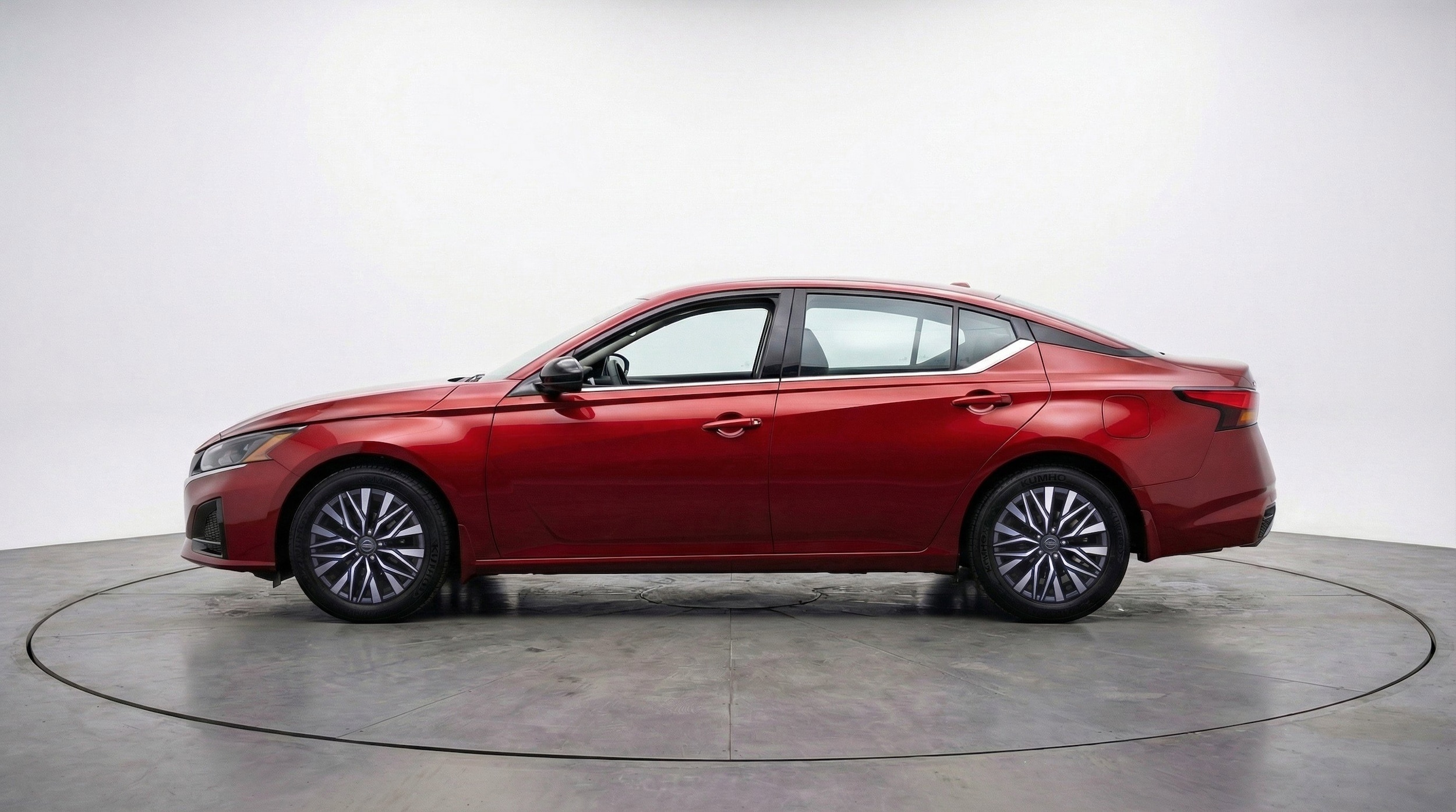 Thumbnail: 2025 Nissan Altima - 5