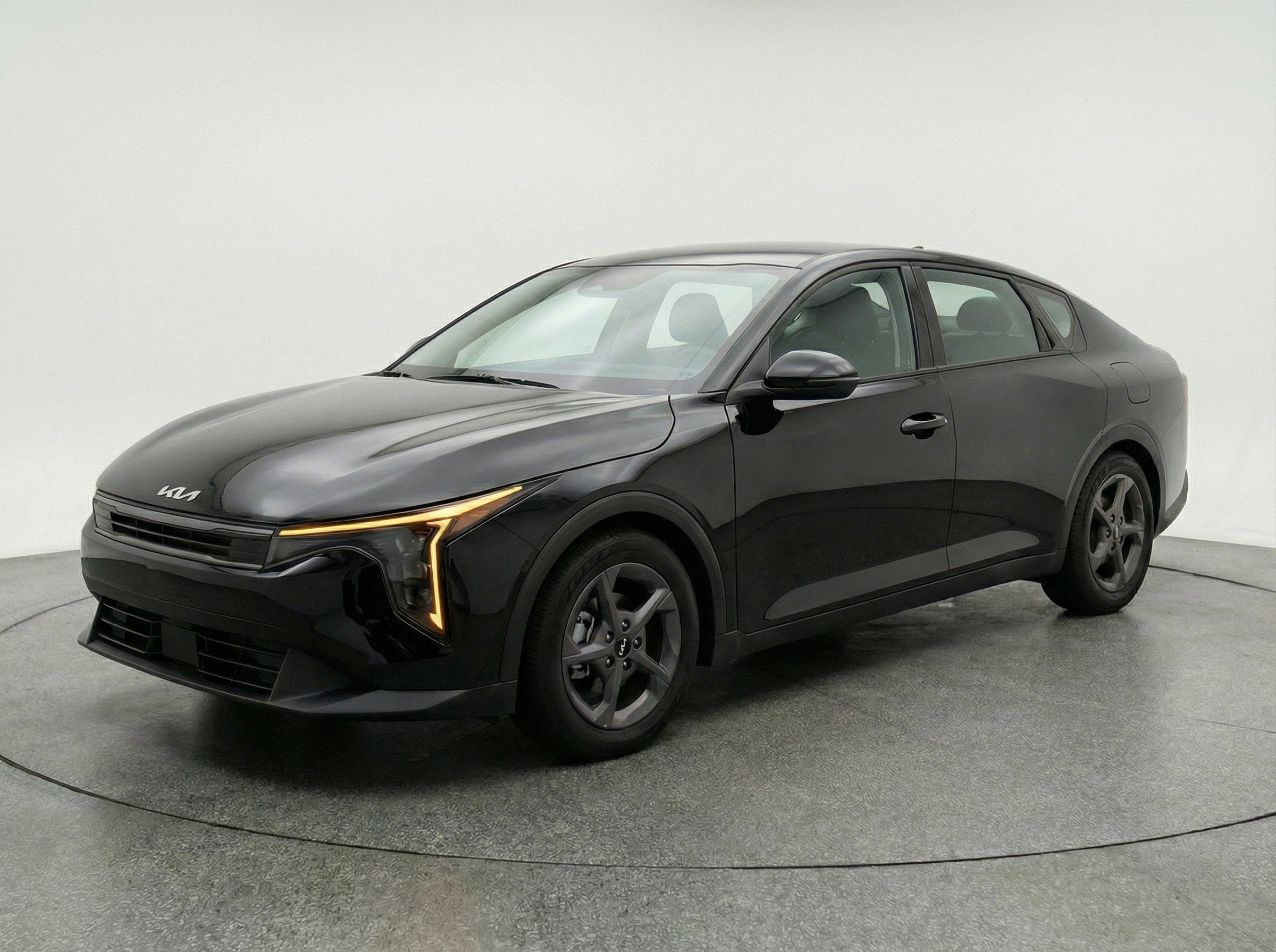 Thumbnail: 2025 Kia K4 - 3