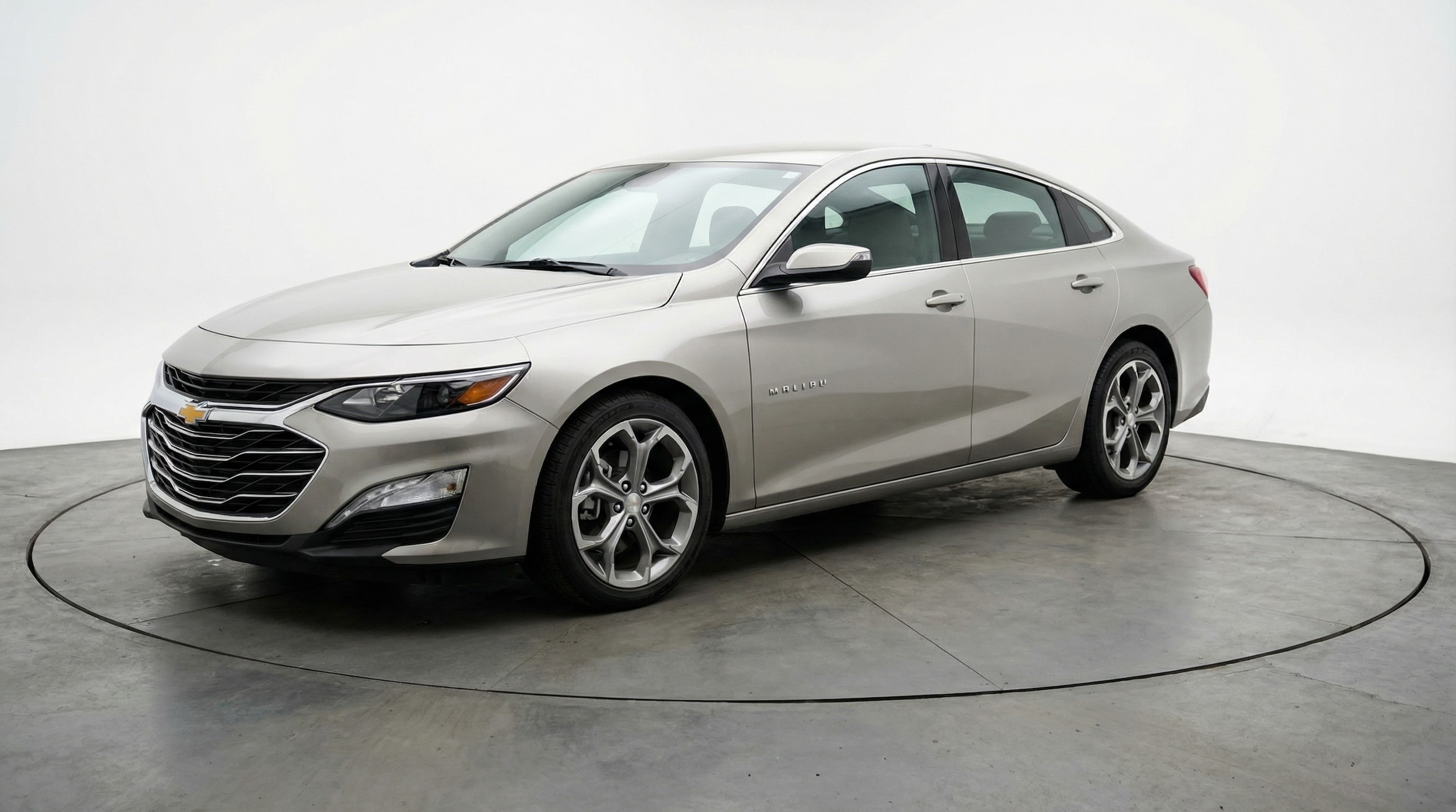 Thumbnail: 2024 Chevrolet Malibu - 3