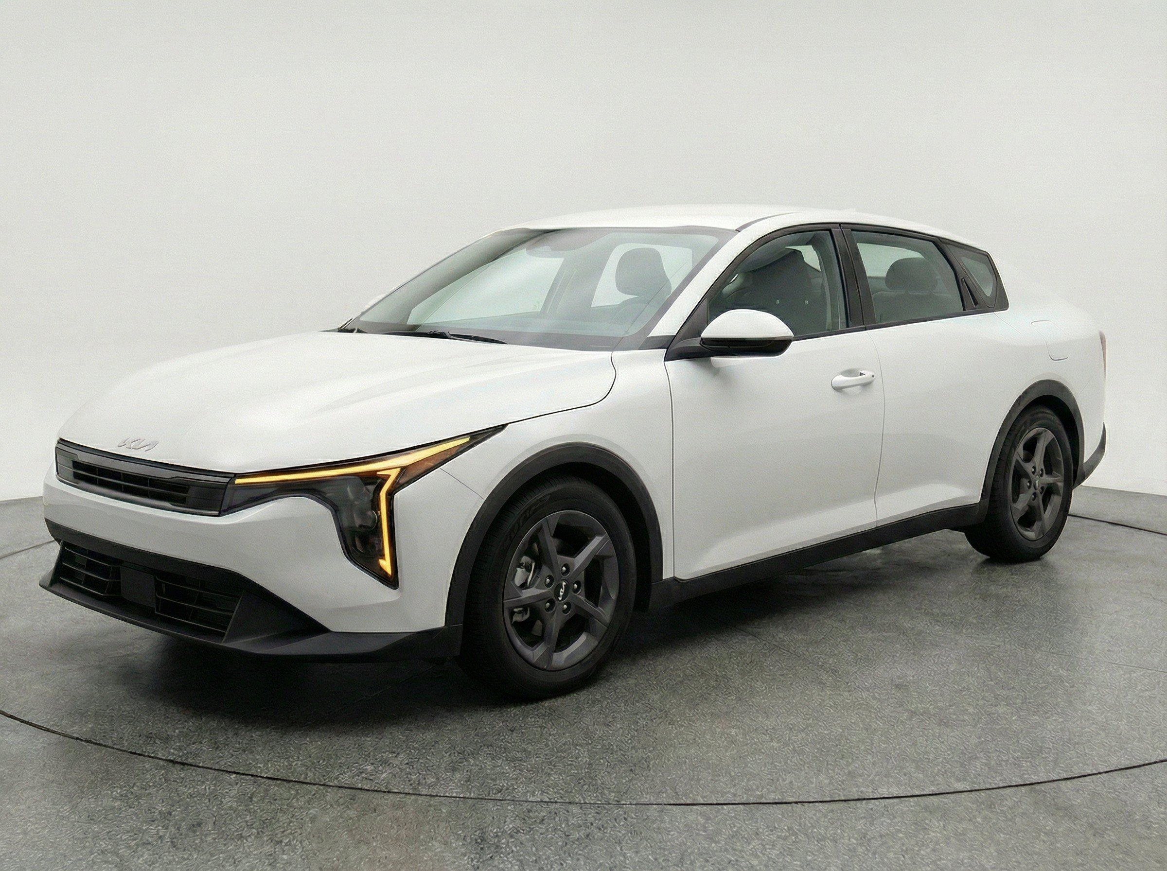 Thumbnail: 2025 Kia K4 - 3