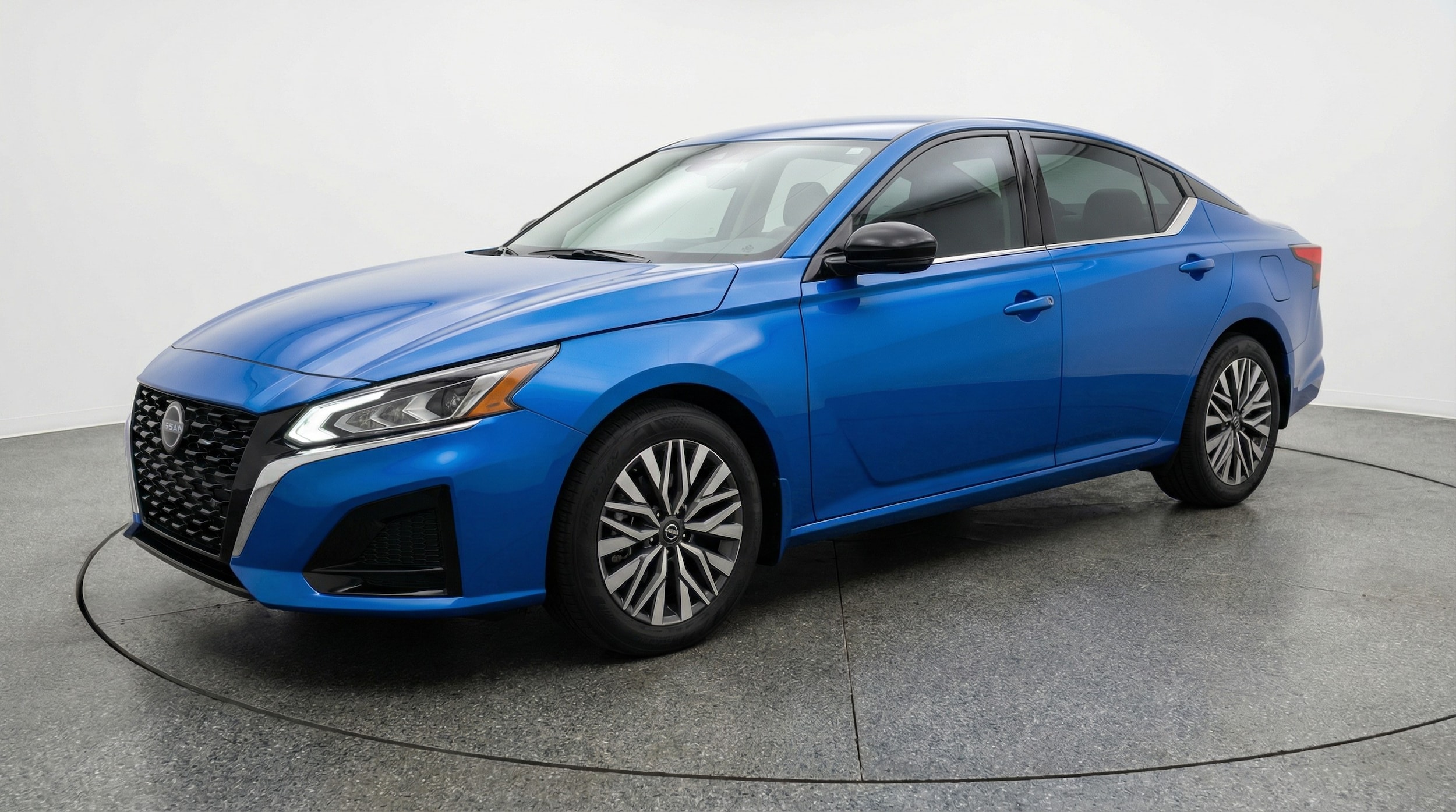 Thumbnail: 2025 Nissan Altima - 3