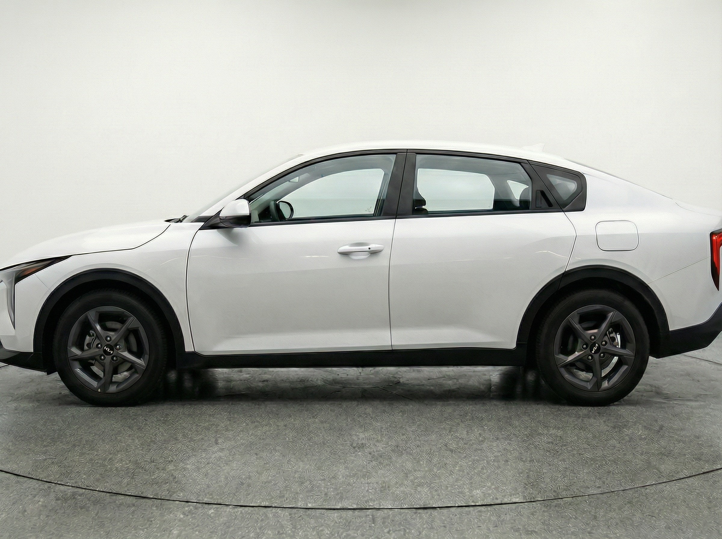 Thumbnail: 2025 Kia K4 - 4