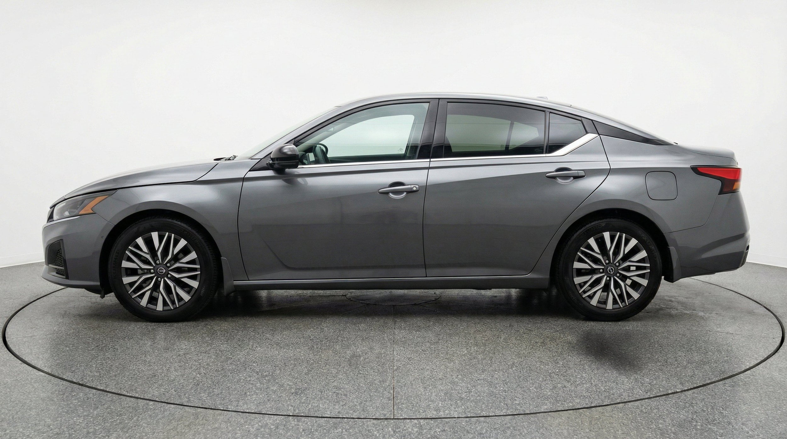 Thumbnail: 2025 Nissan Altima - 5