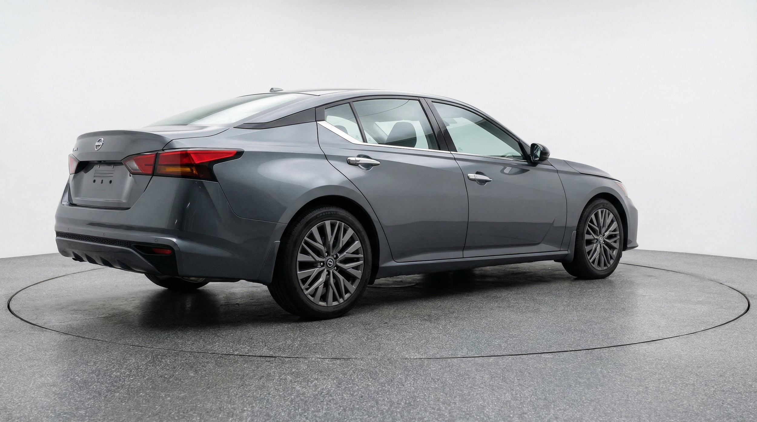 Thumbnail: 2025 Nissan Altima - 9