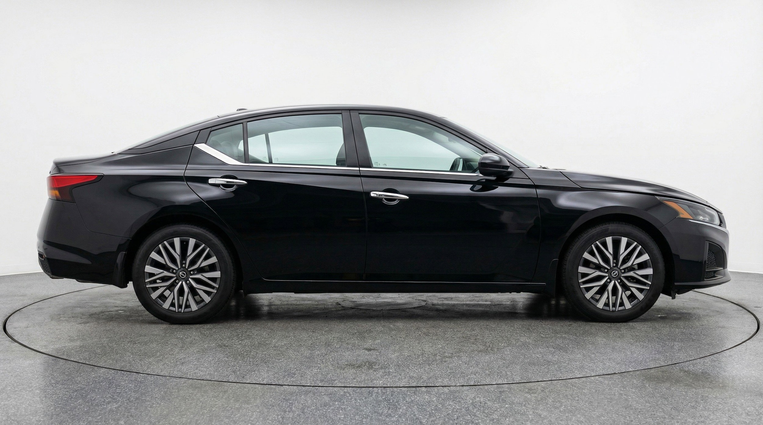 Thumbnail: 2025 Nissan Altima - 11