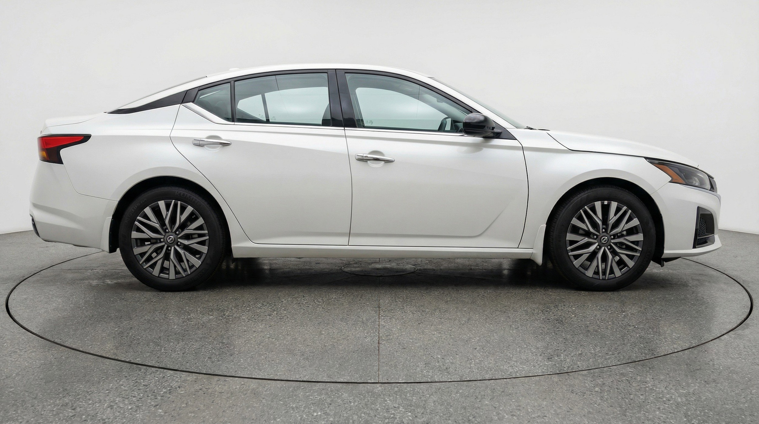 Thumbnail: 2025 Nissan Altima - 11