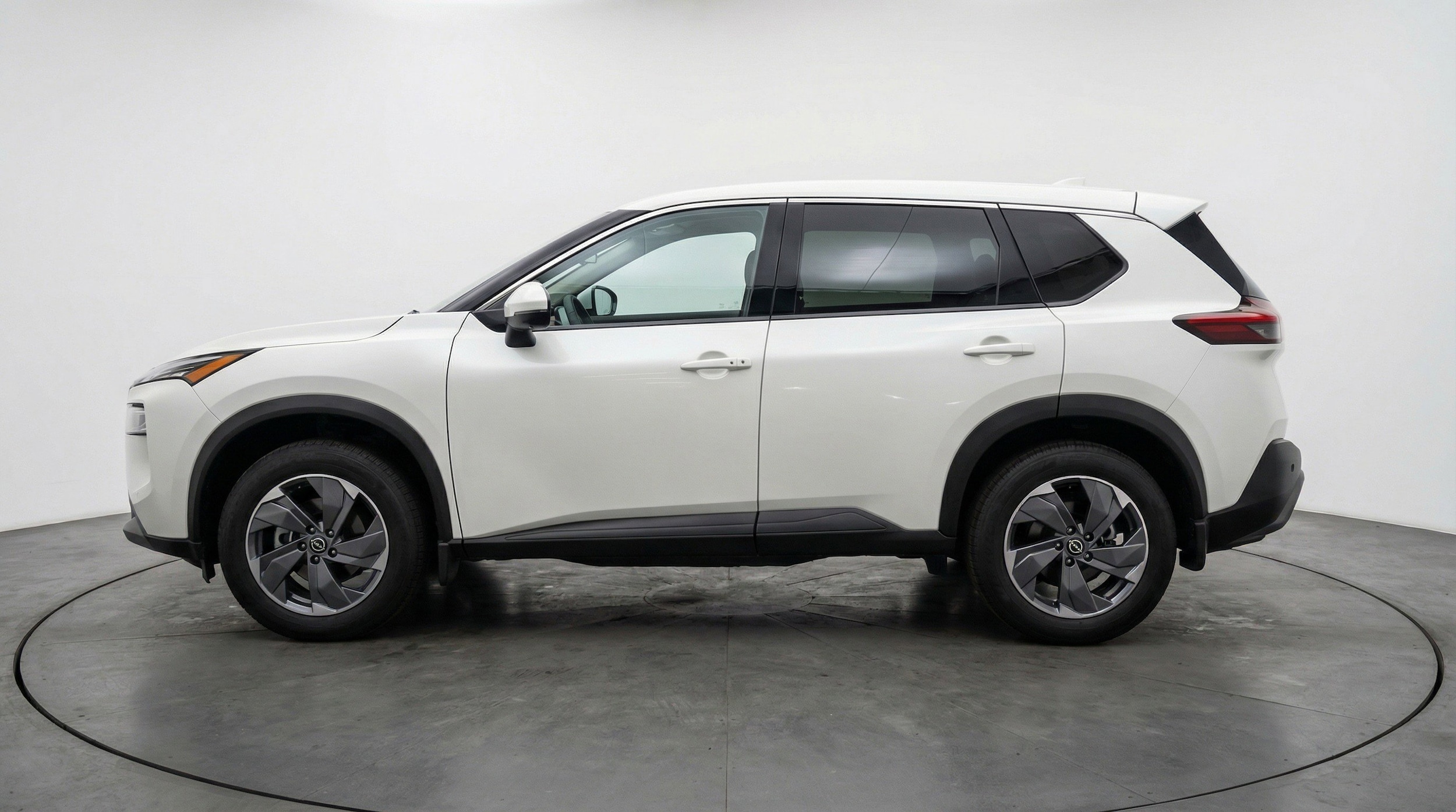 Thumbnail: 2025 Nissan Rogue - 5
