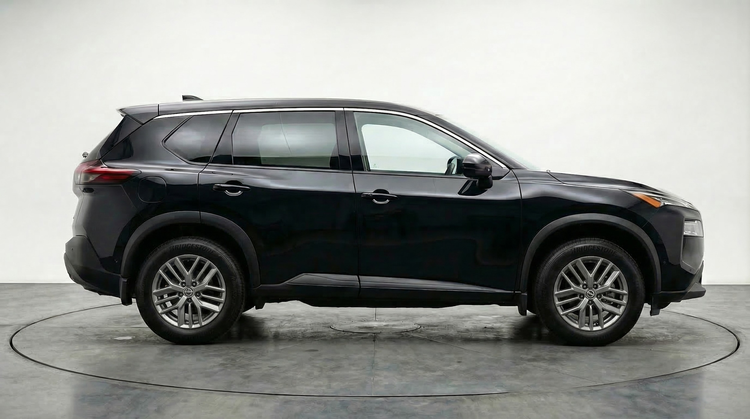 Thumbnail: 2023 Nissan Rogue - 8