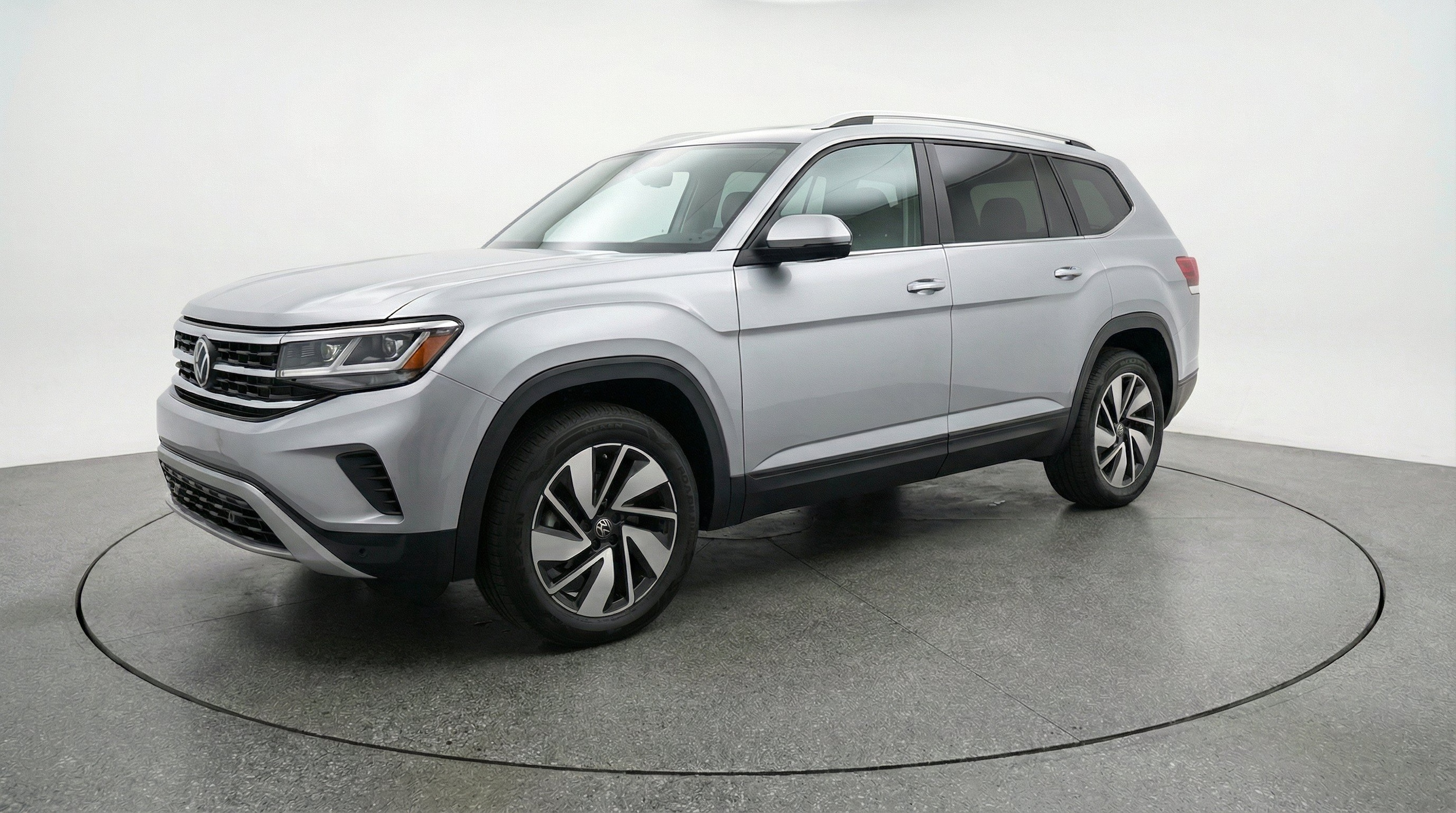 Thumbnail: 2026 Volkswagen Atlas - 3