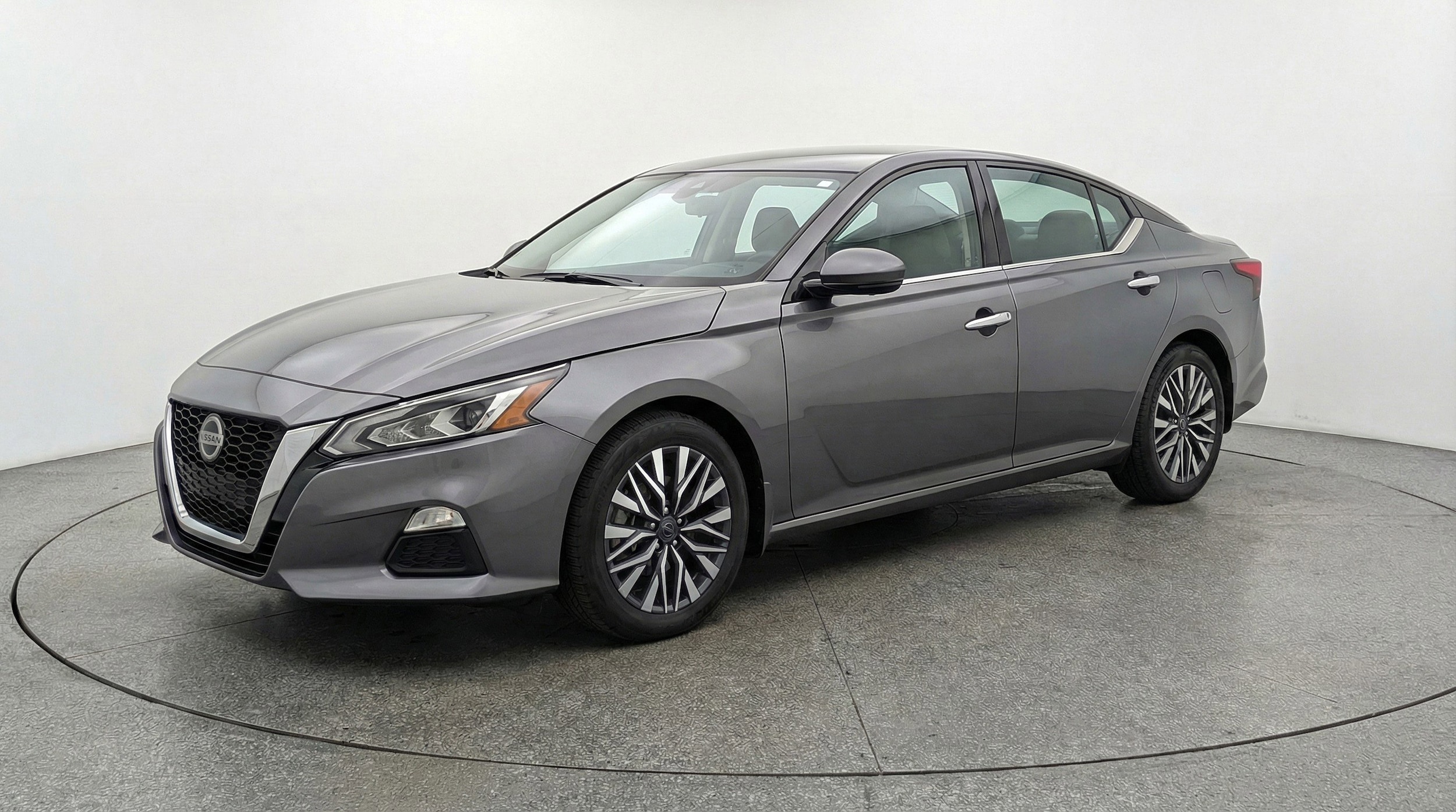 Thumbnail: 2025 Nissan Altima - 3