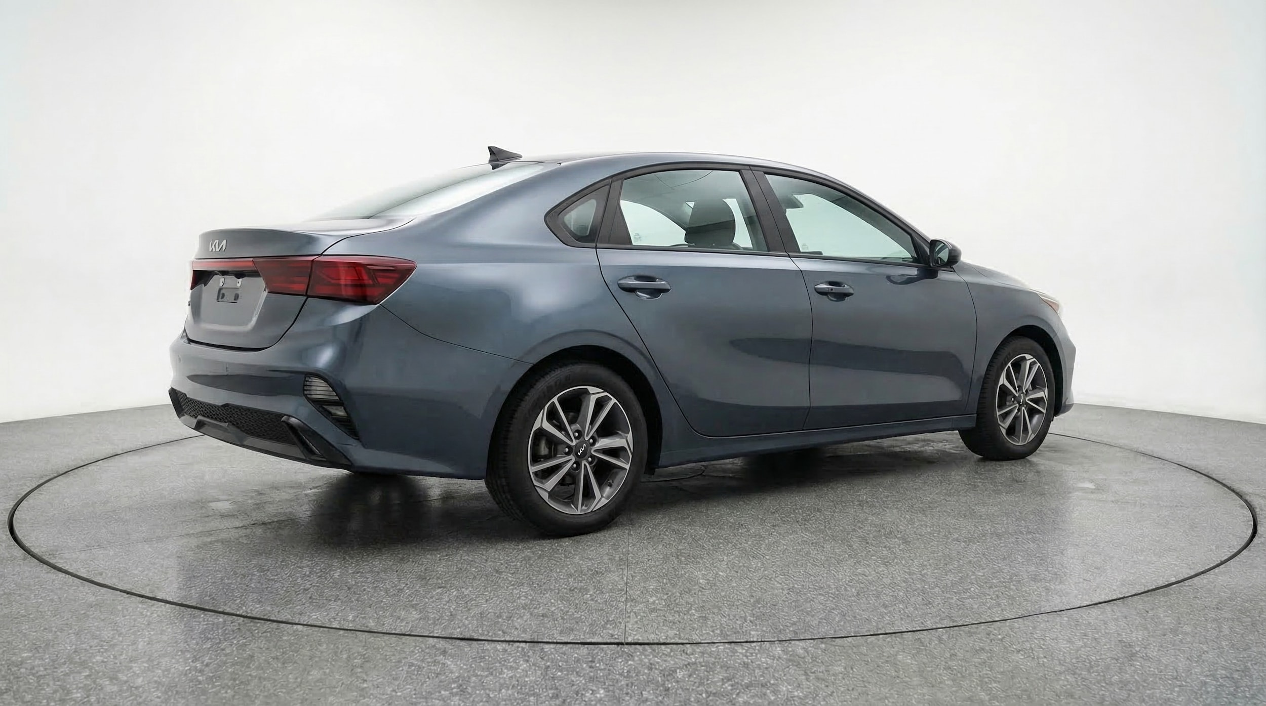 Thumbnail: 2024 Kia Forte - 7