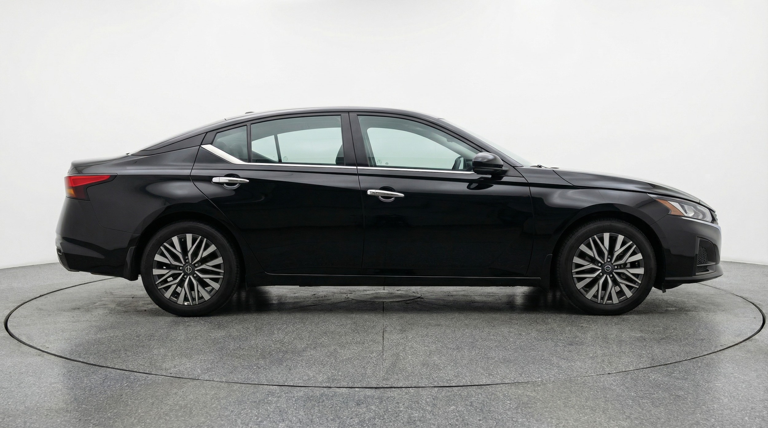 Thumbnail: 2025 Nissan Altima - 8