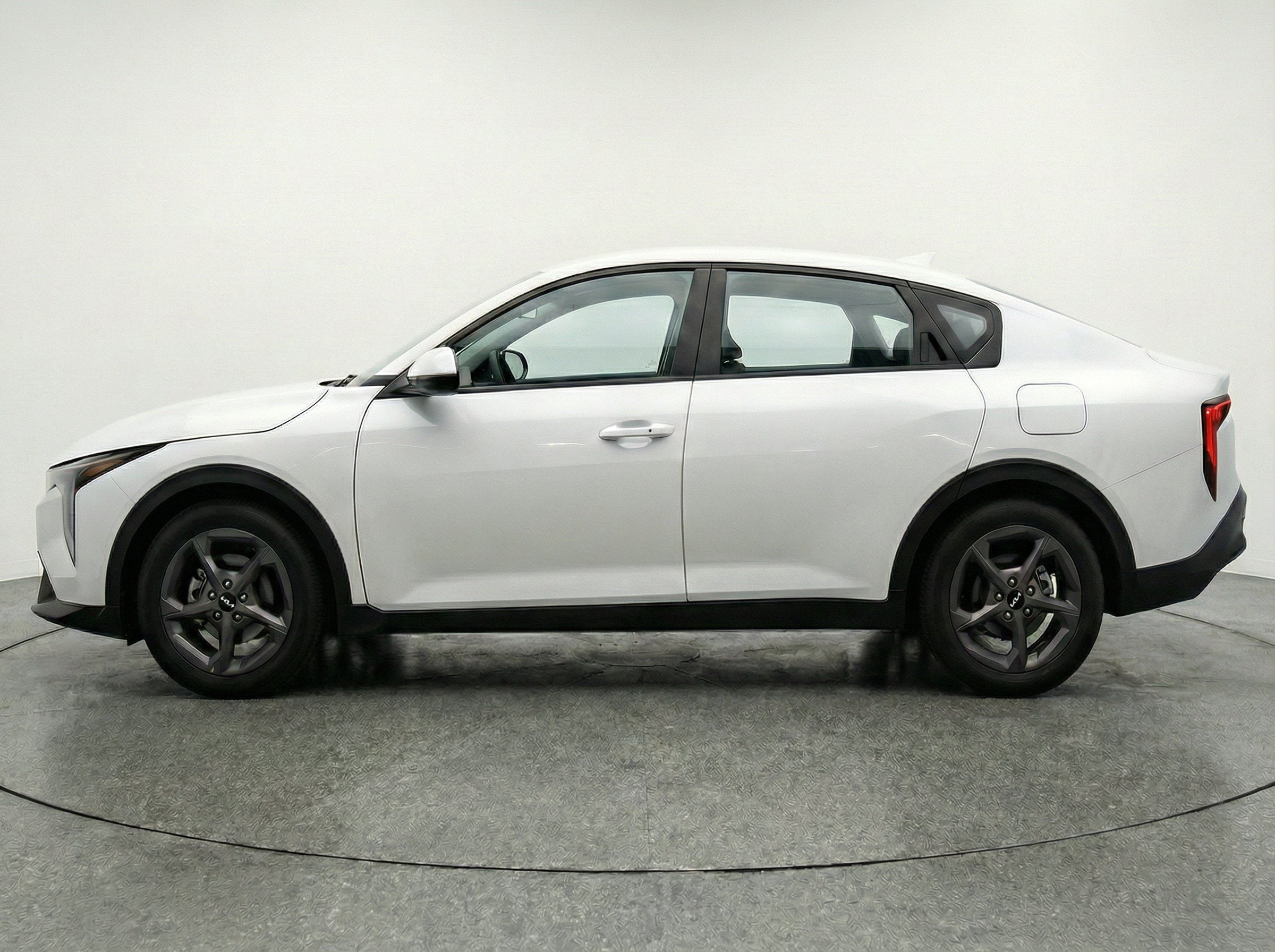 Thumbnail: 2025 Kia K4 - 5