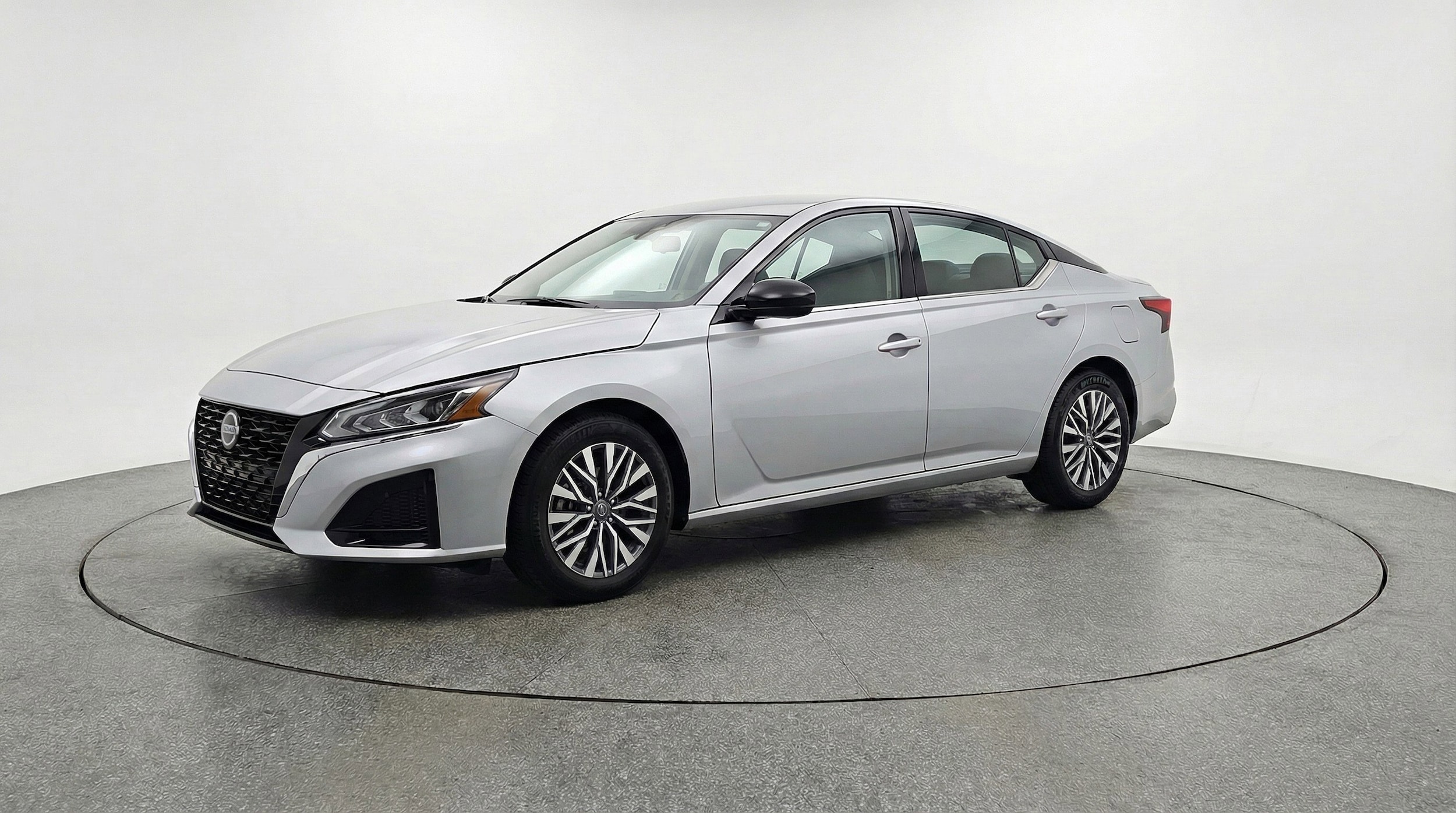 Thumbnail: 2025 Nissan Altima - 3