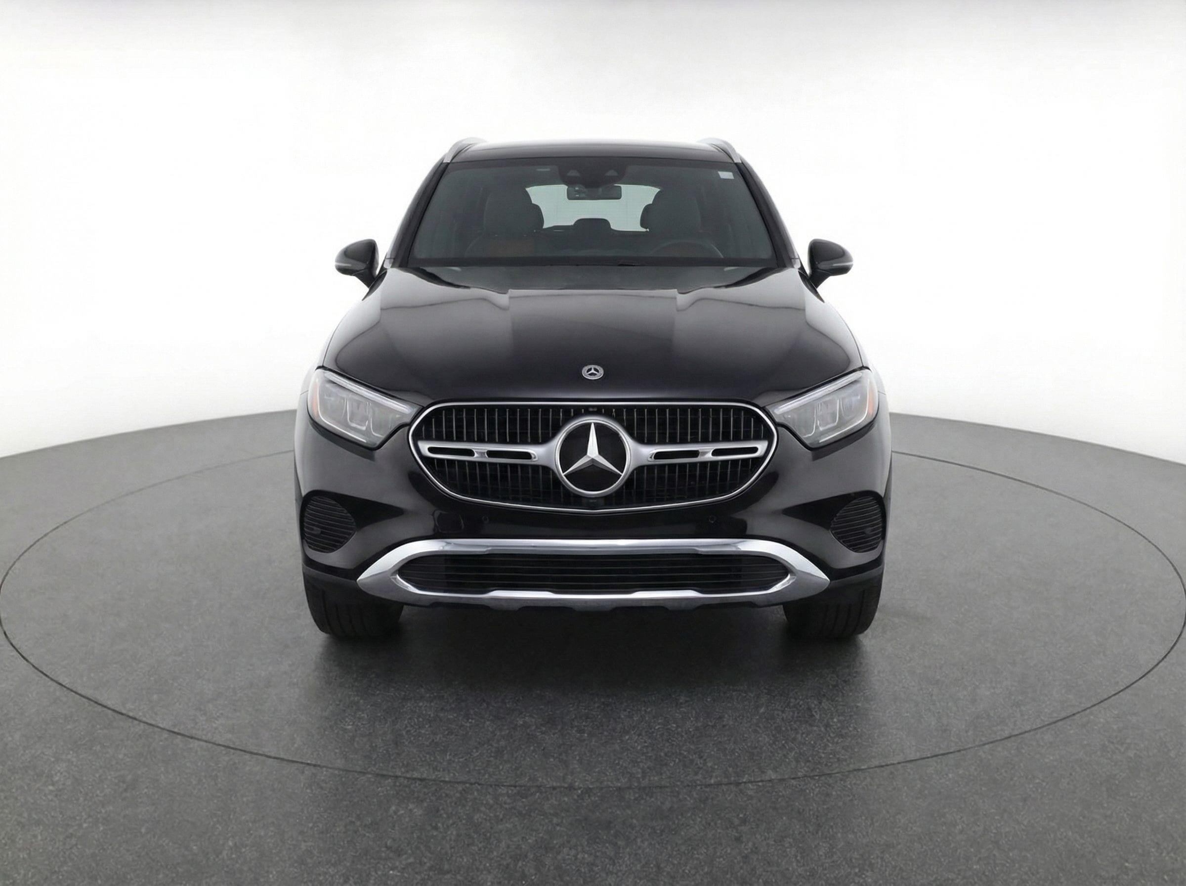 Thumbnail: 2024 Mercedes-Benz GLC - 2