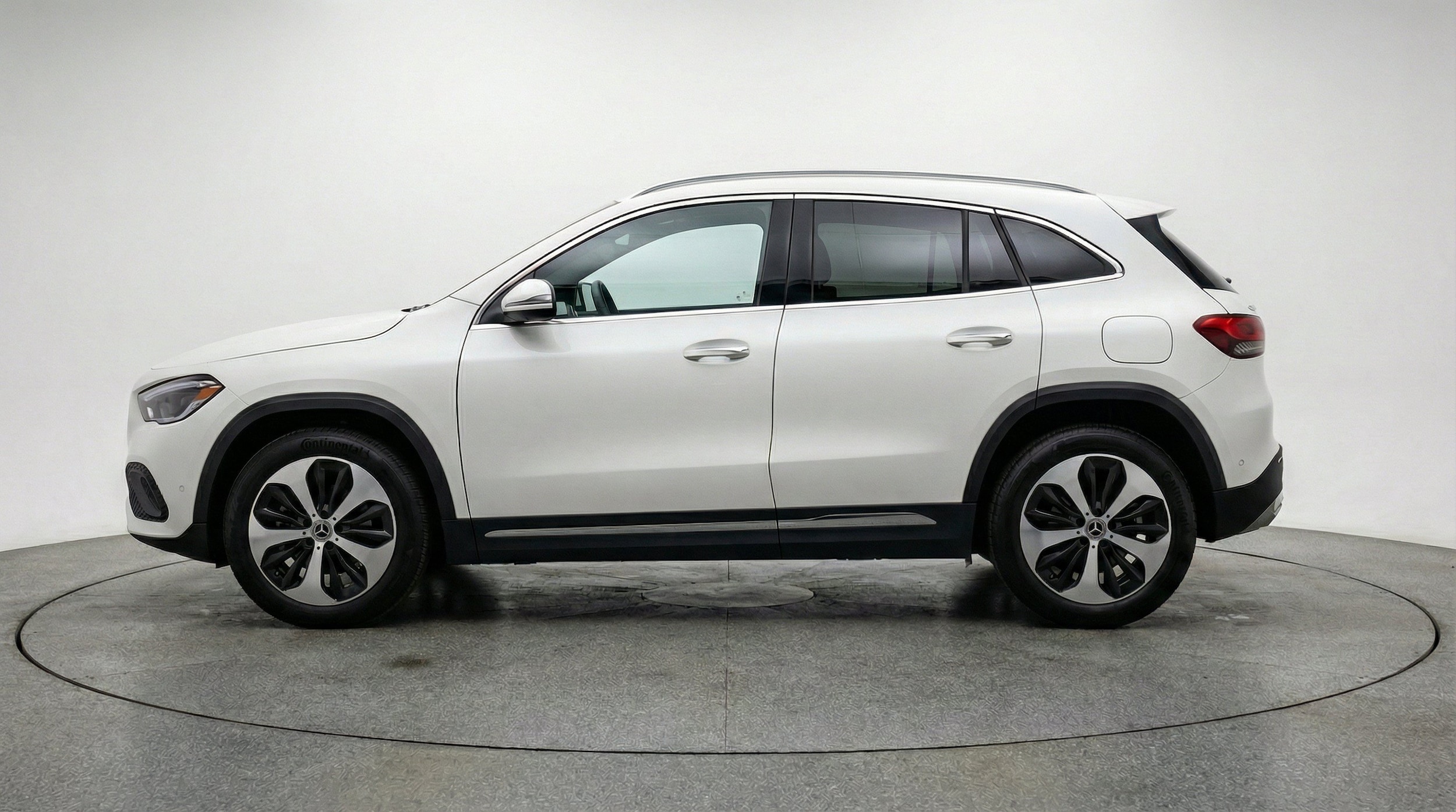 Thumbnail: 2025 Mercedes-Benz GLA - 5