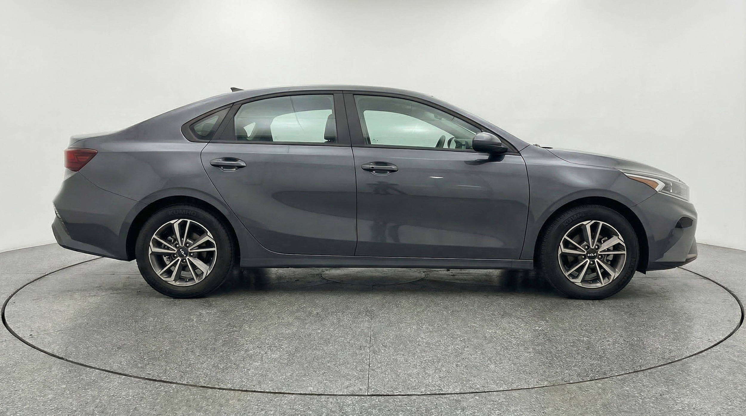 Thumbnail: 2024 Kia Forte - 11