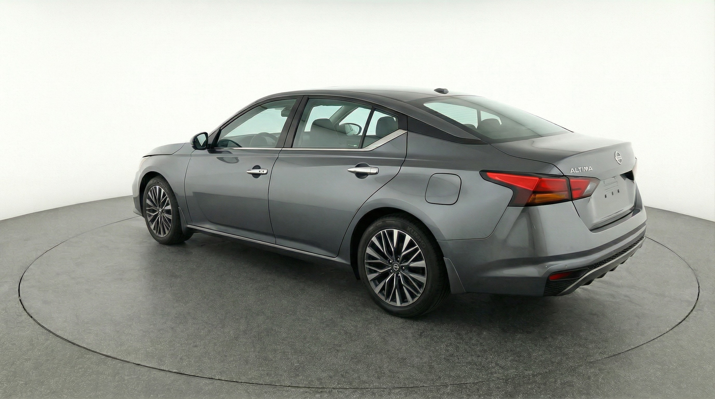 Thumbnail: 2025 Nissan Altima - 5