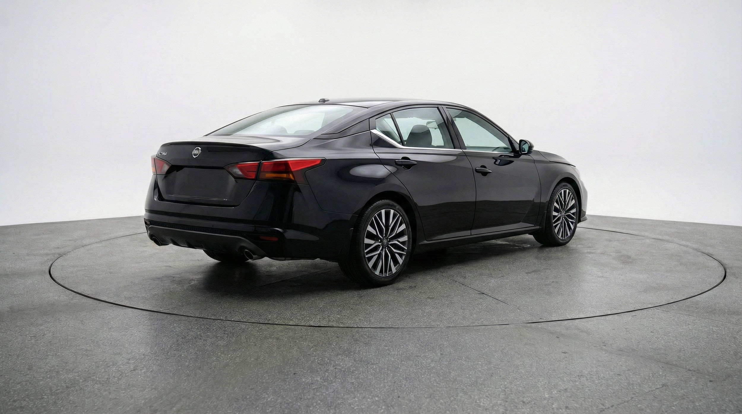 Thumbnail: 2025 Nissan Altima - 9