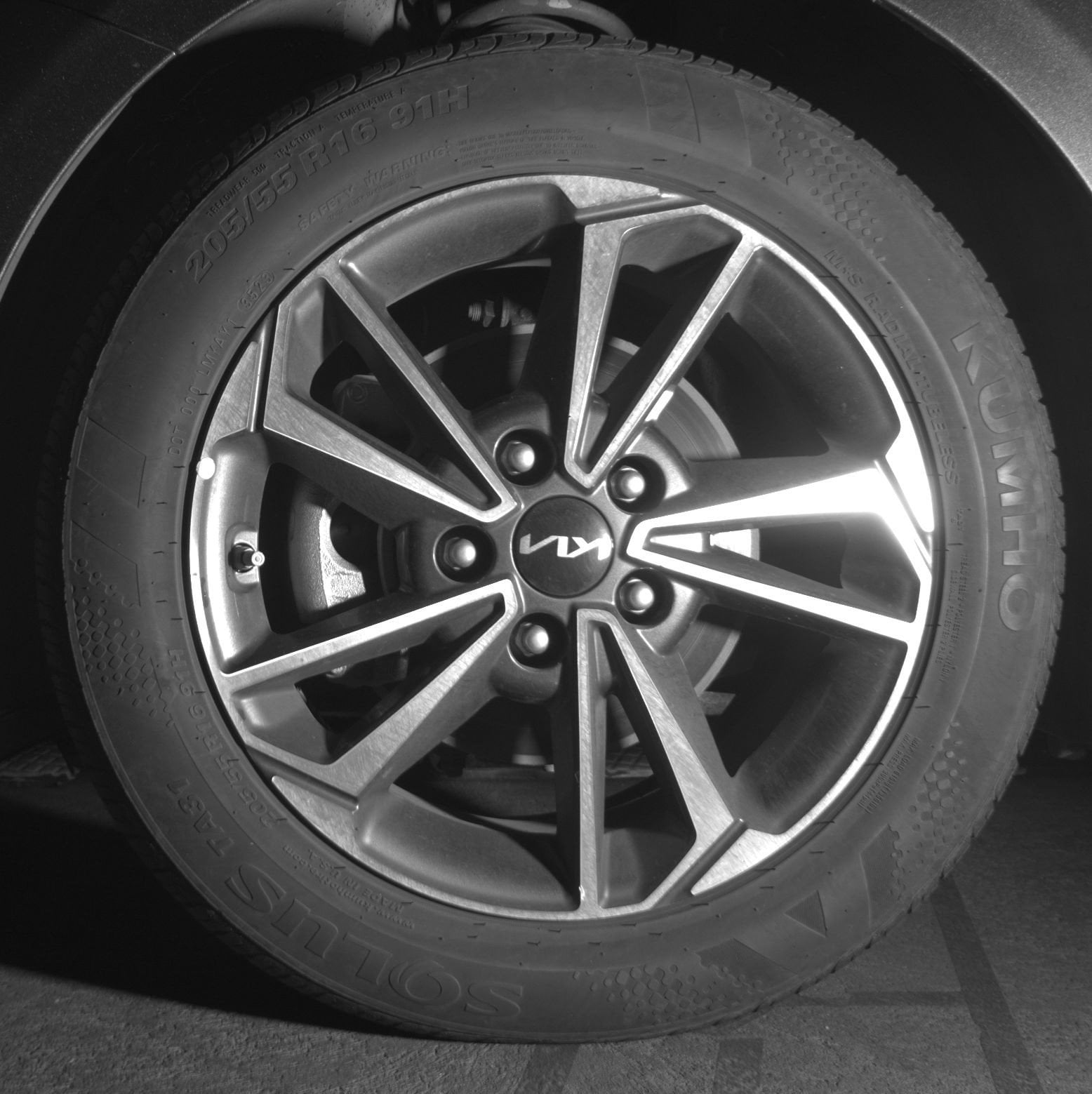 Thumbnail: 2024 Kia Forte - 17