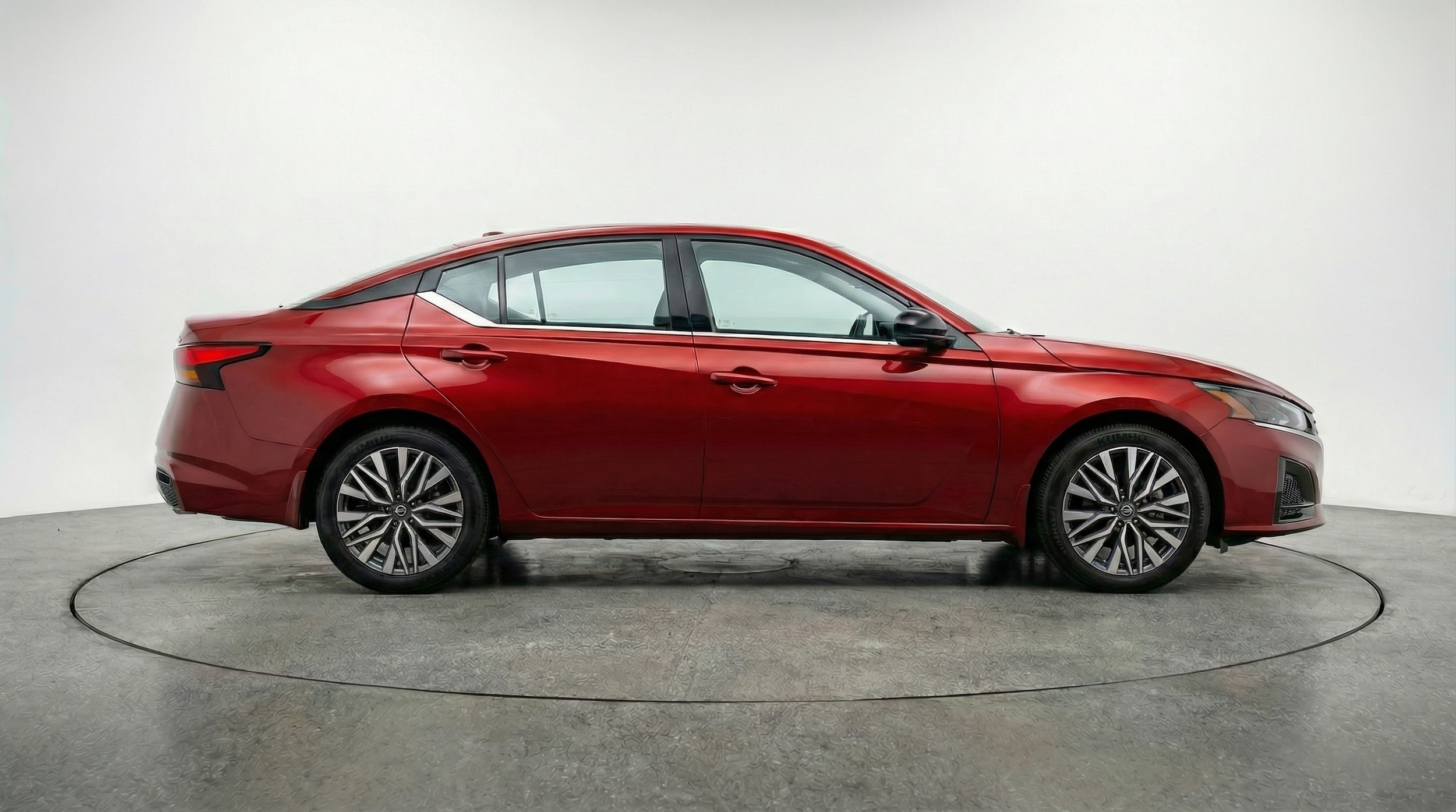 Thumbnail: 2025 Nissan Altima - 8