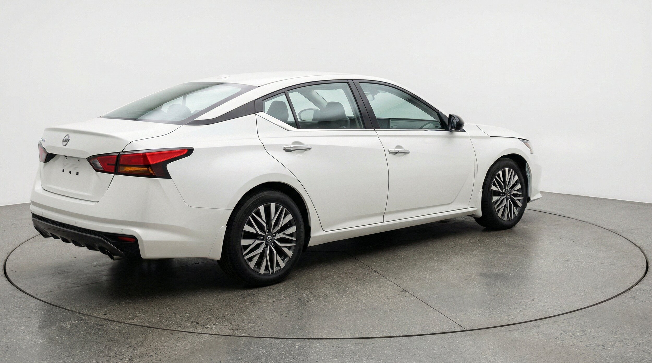 Thumbnail: 2025 Nissan Altima - 9