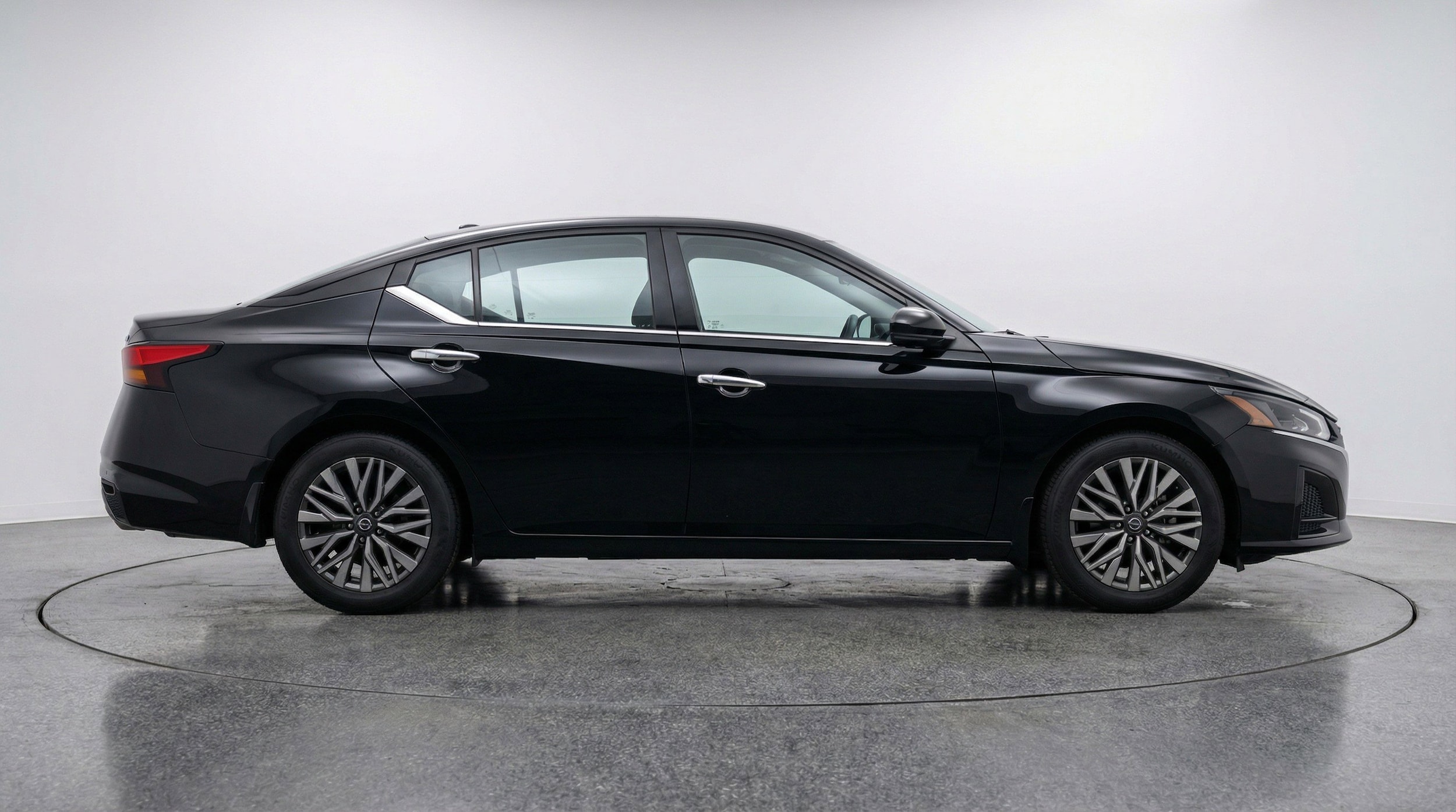 Thumbnail: 2025 Nissan Altima - 11