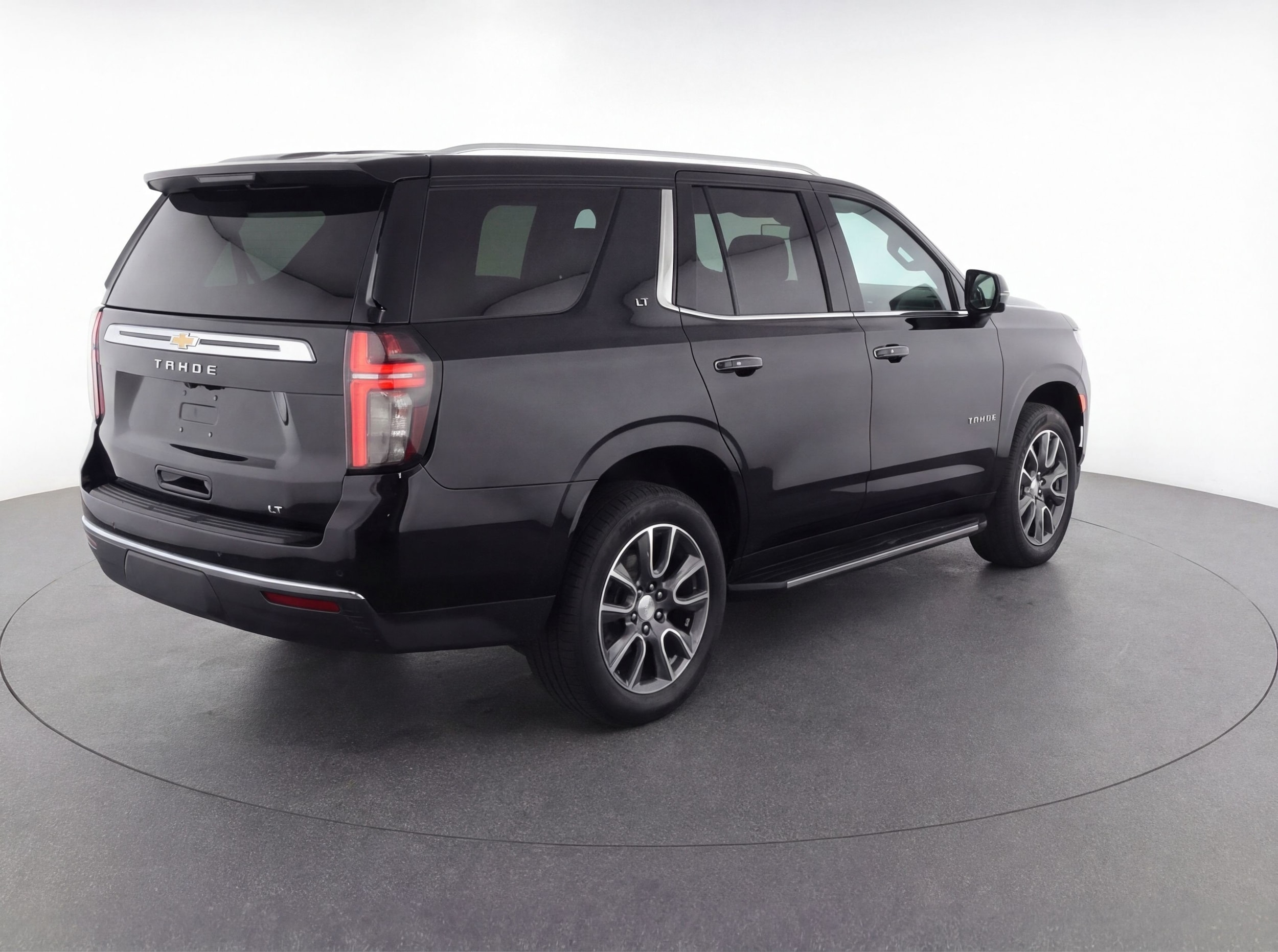 Thumbnail: 2023 Chevrolet Tahoe - 9