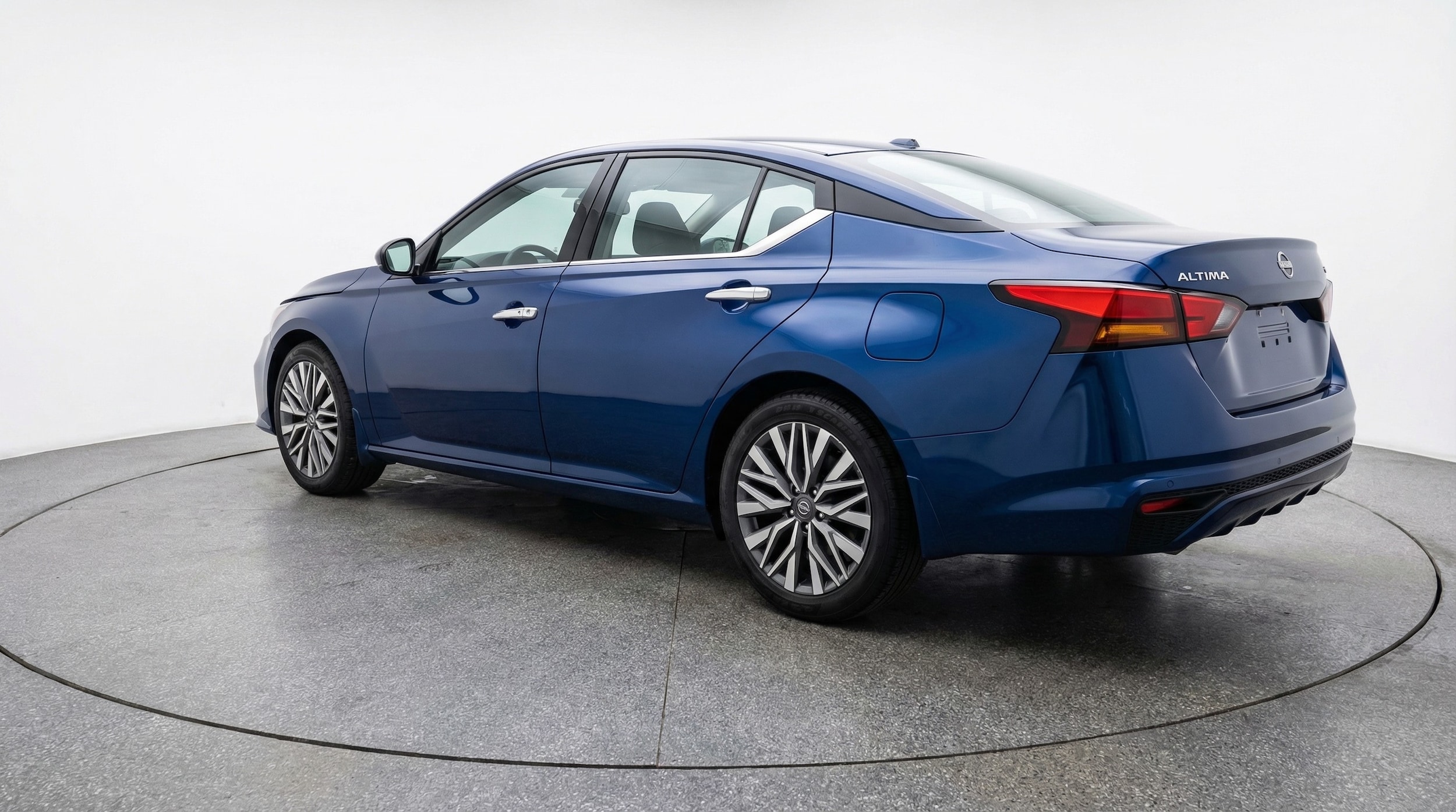 Thumbnail: 2025 Nissan Altima - 5