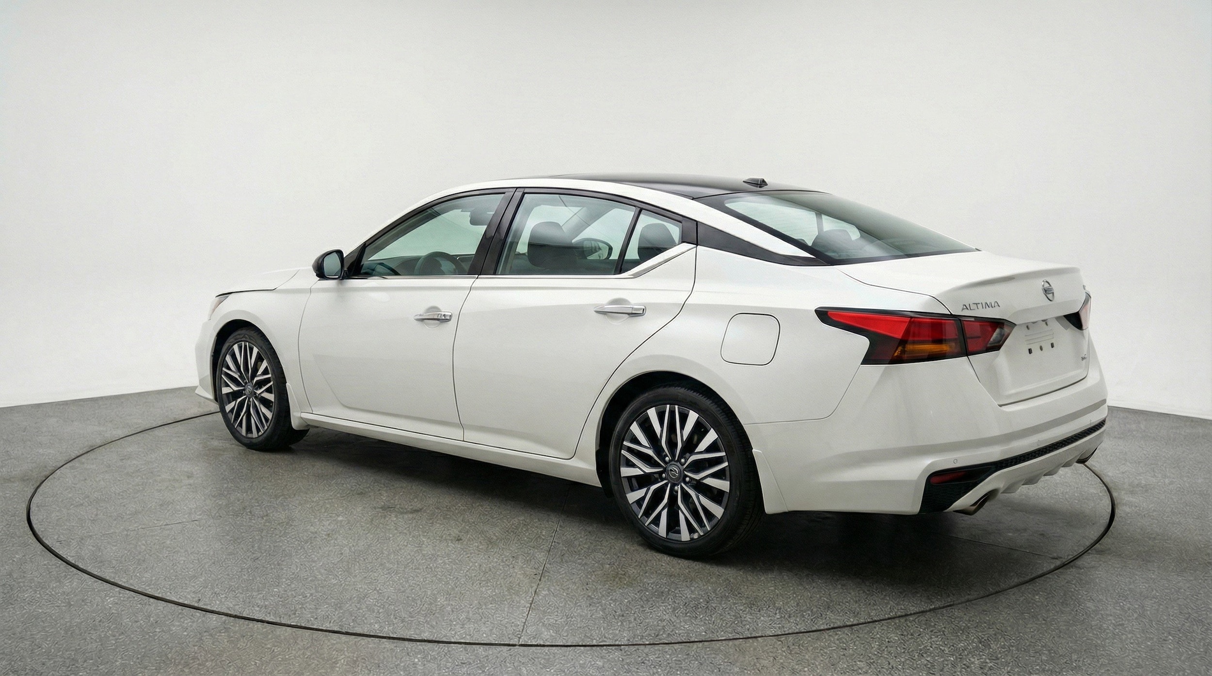 Thumbnail: 2025 Nissan Altima - 6