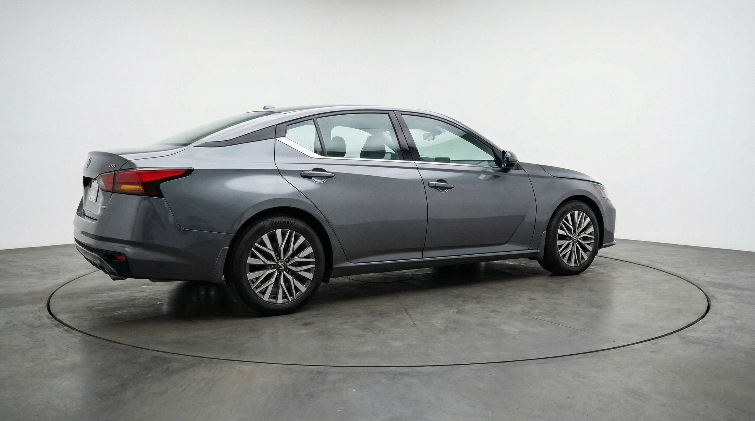 Thumbnail: 2025 Nissan Altima - 9