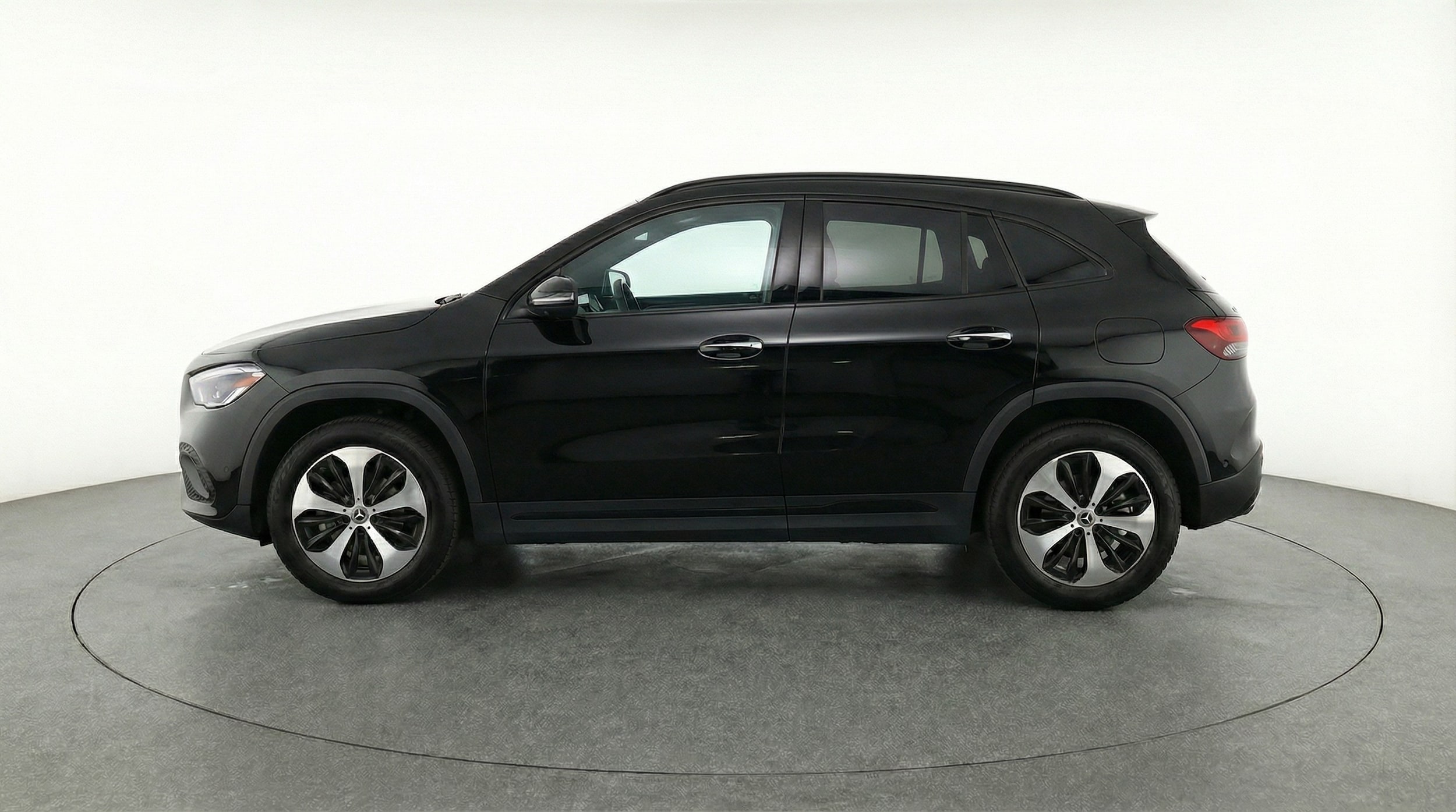 Thumbnail: 2025 Mercedes-Benz GLA - 4