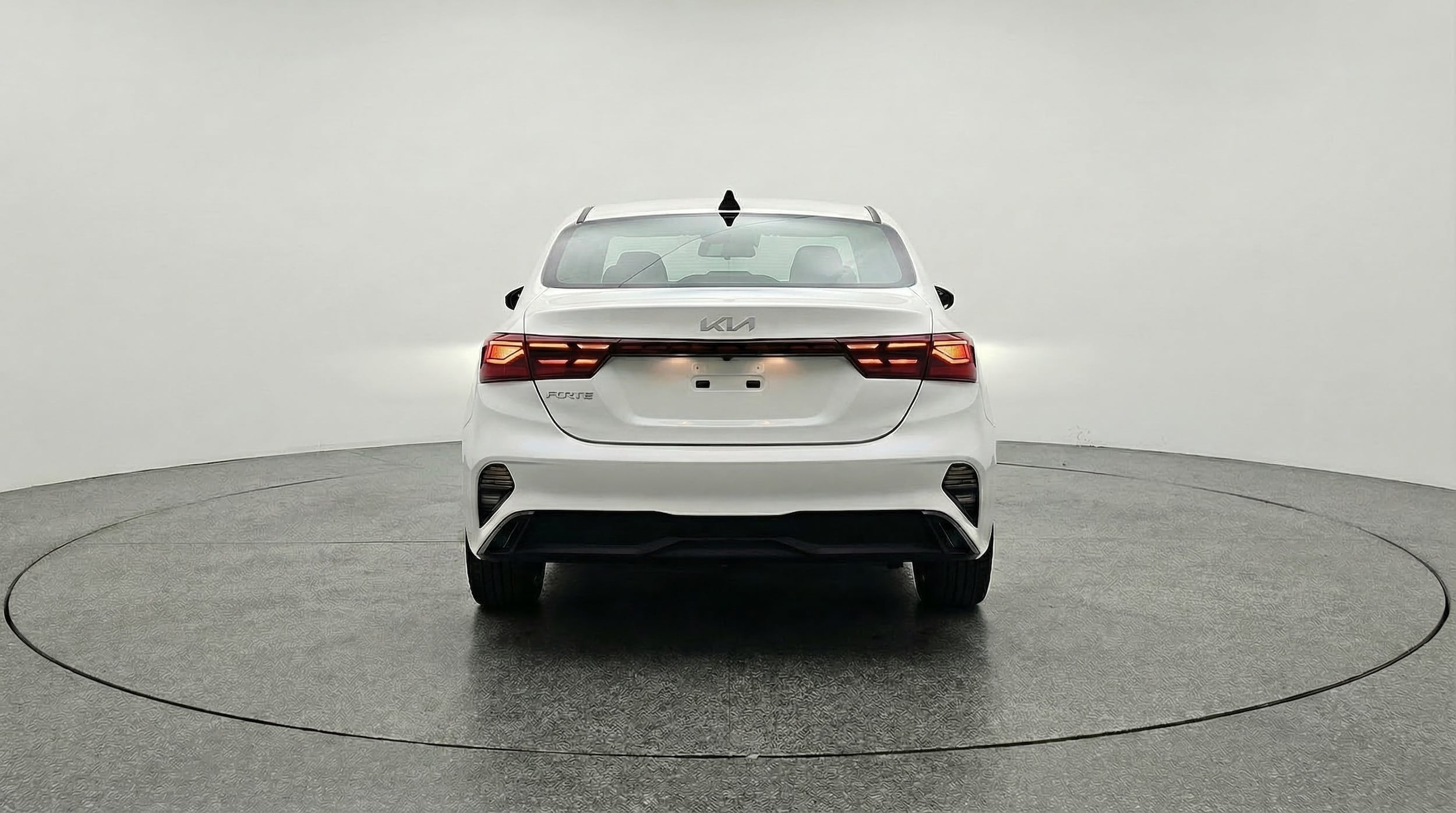 Thumbnail: 2024 Kia Forte - 6