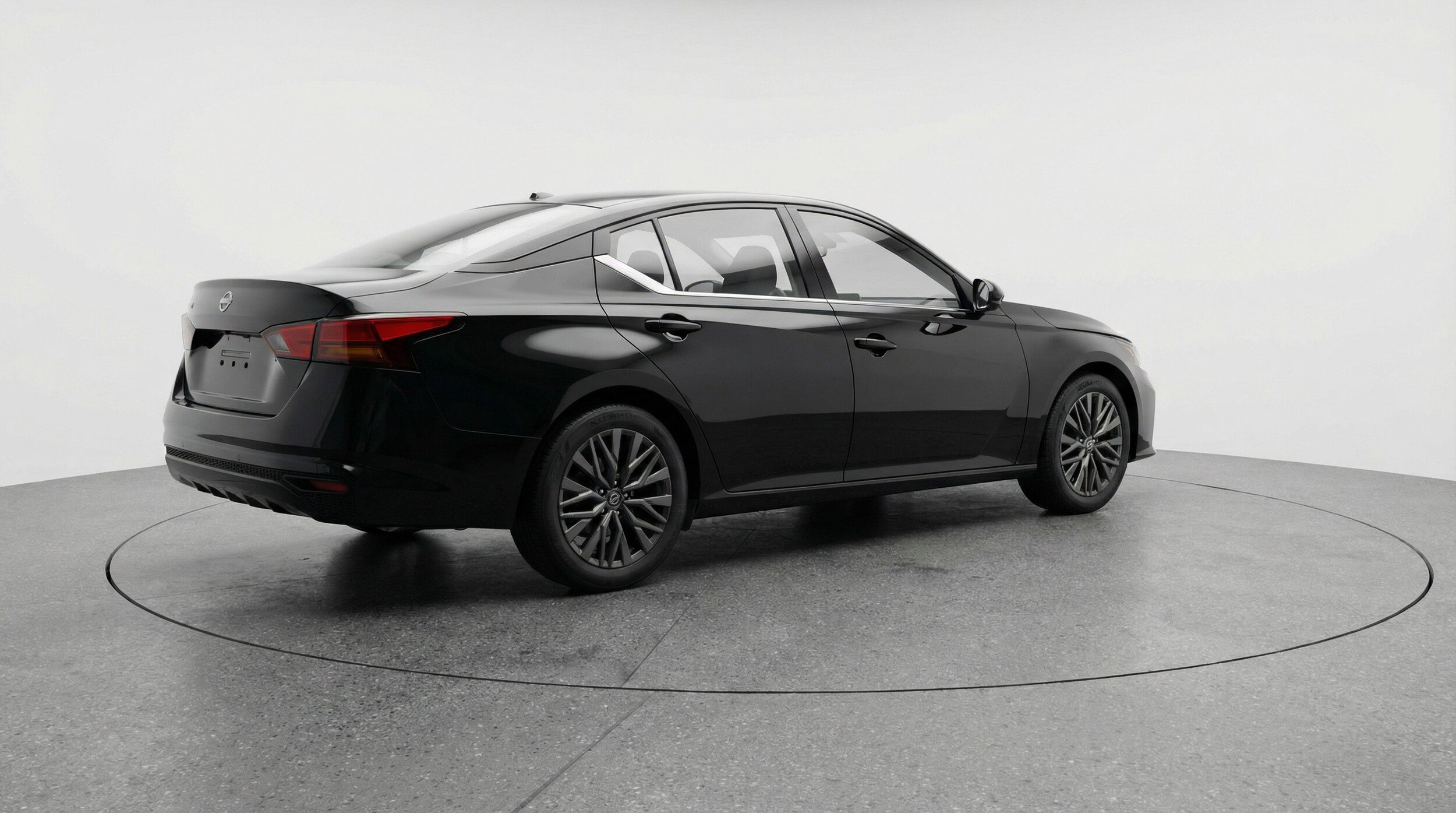 Thumbnail: 2025 Nissan Altima - 9