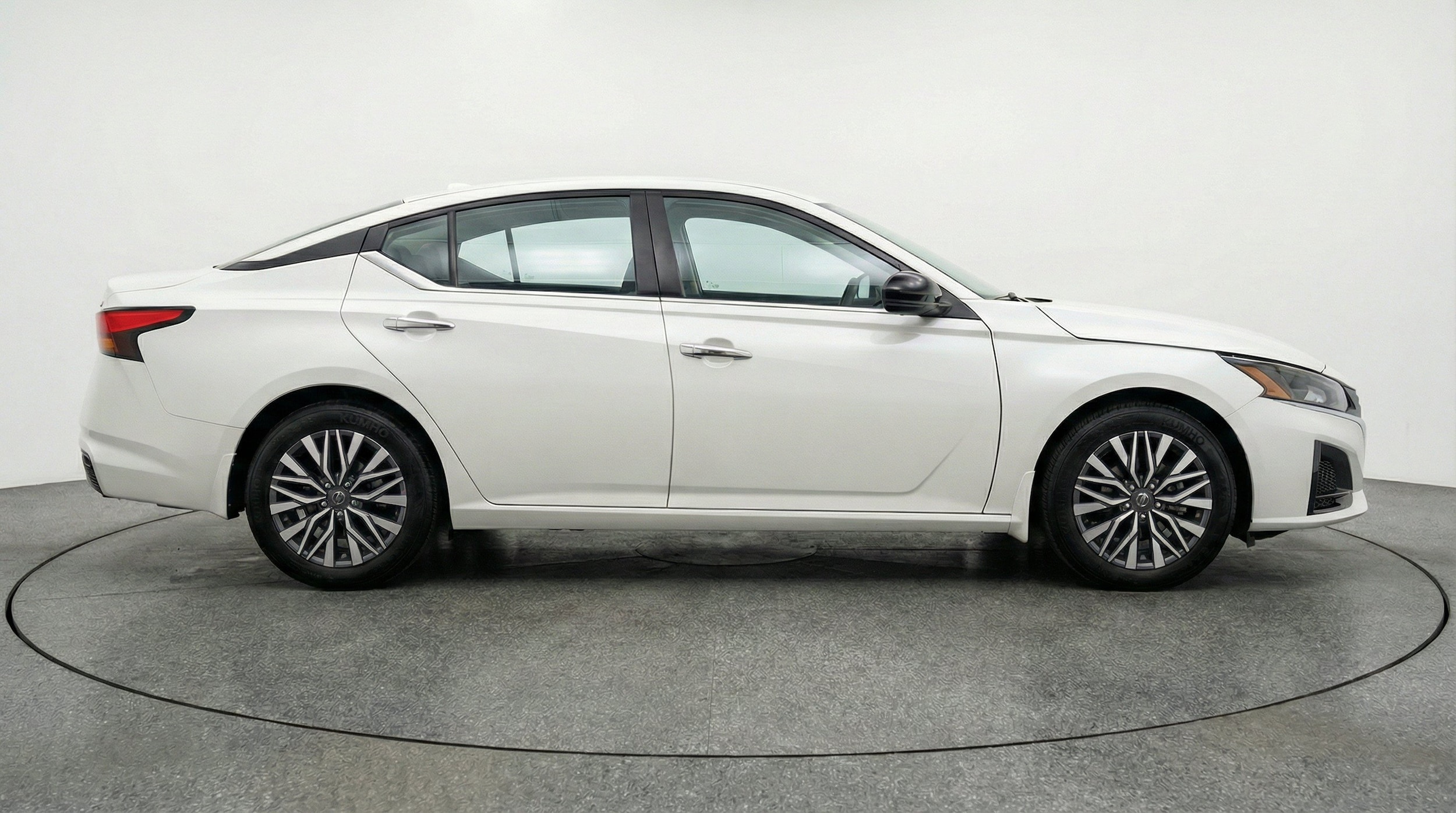 Thumbnail: 2025 Nissan Altima - 11