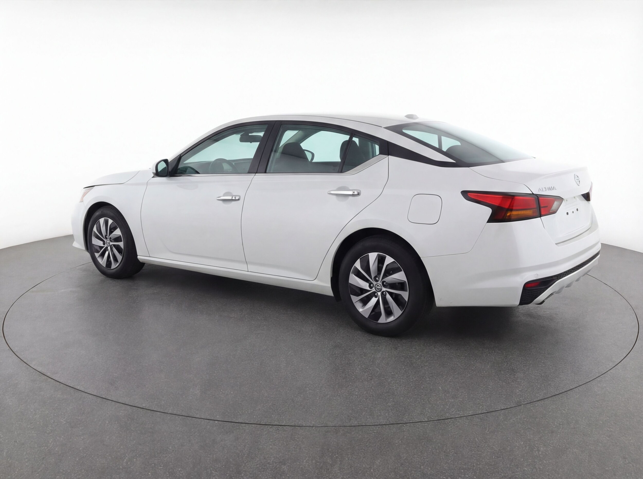 Thumbnail: 2023 Nissan Altima - 5