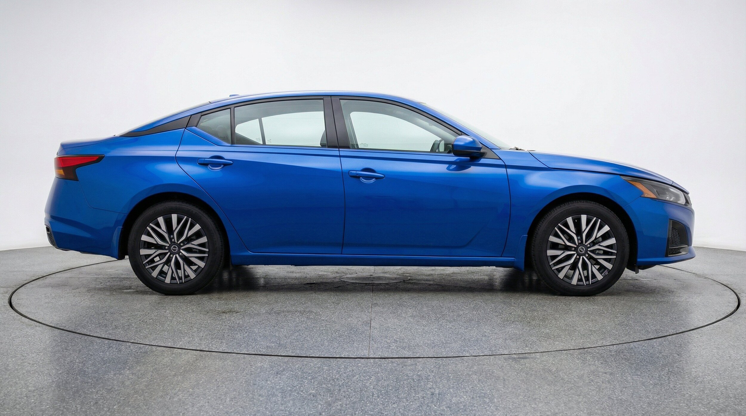 Thumbnail: 2025 Nissan Altima - 10
