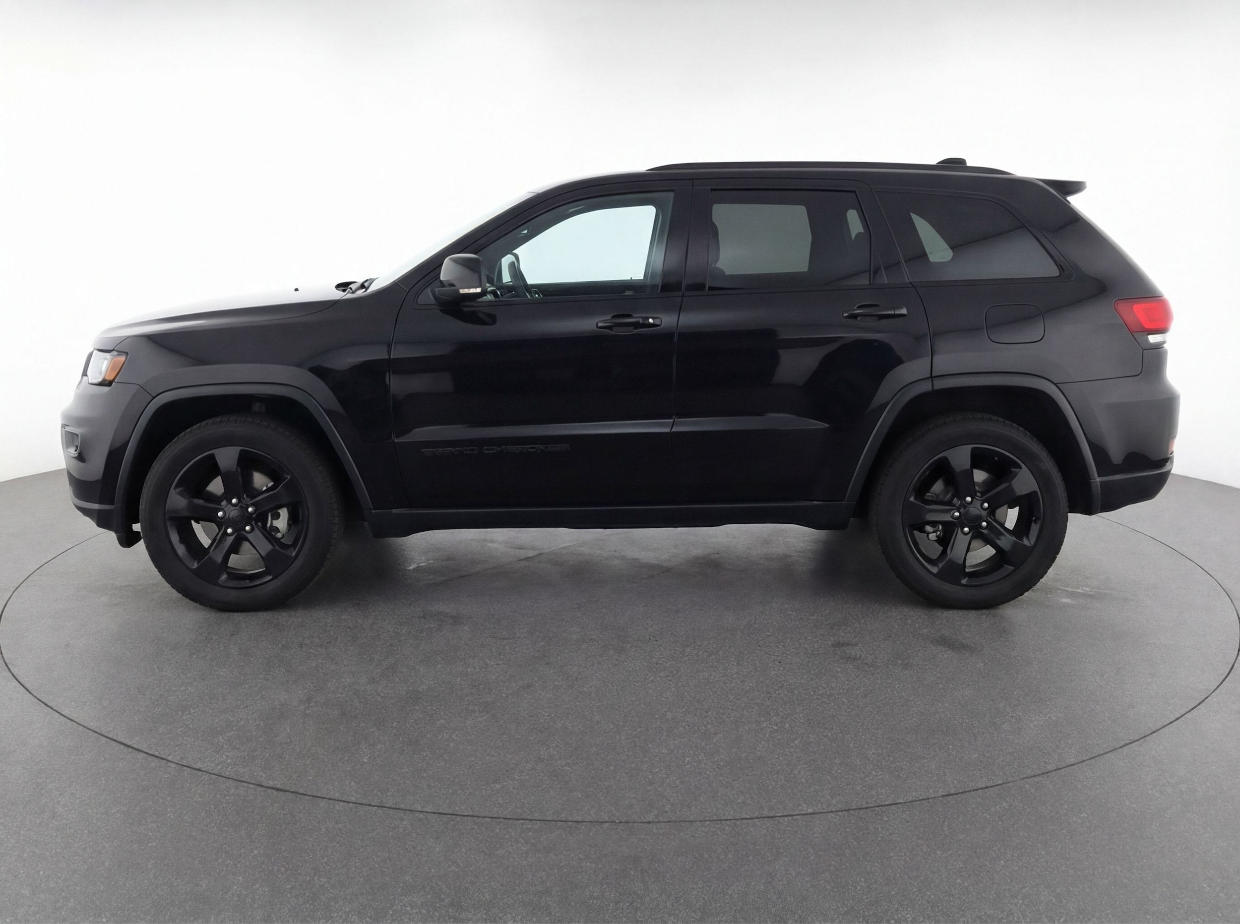Thumbnail: 2023 Jeep Grand Cherokee L - 4