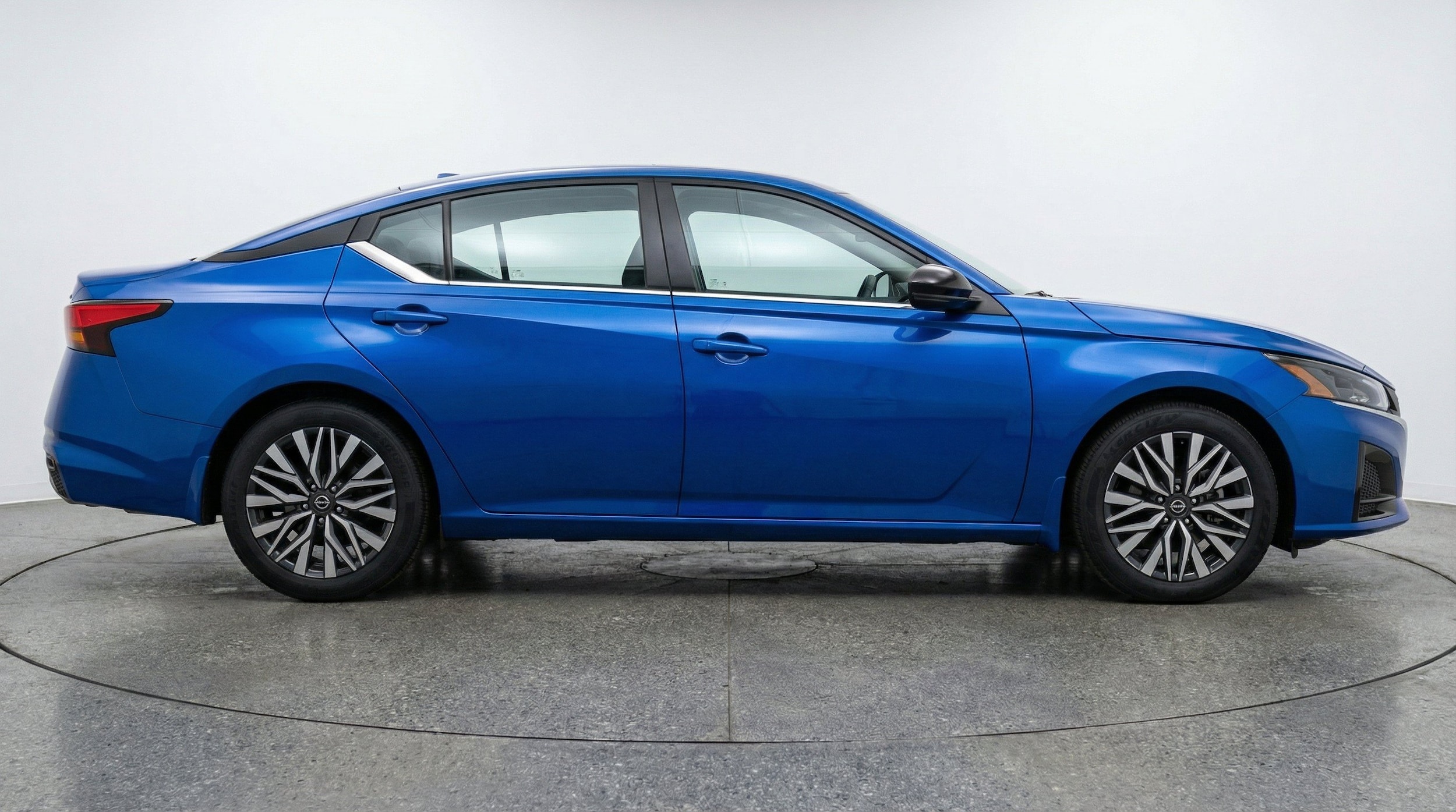 Thumbnail: 2025 Nissan Altima - 11