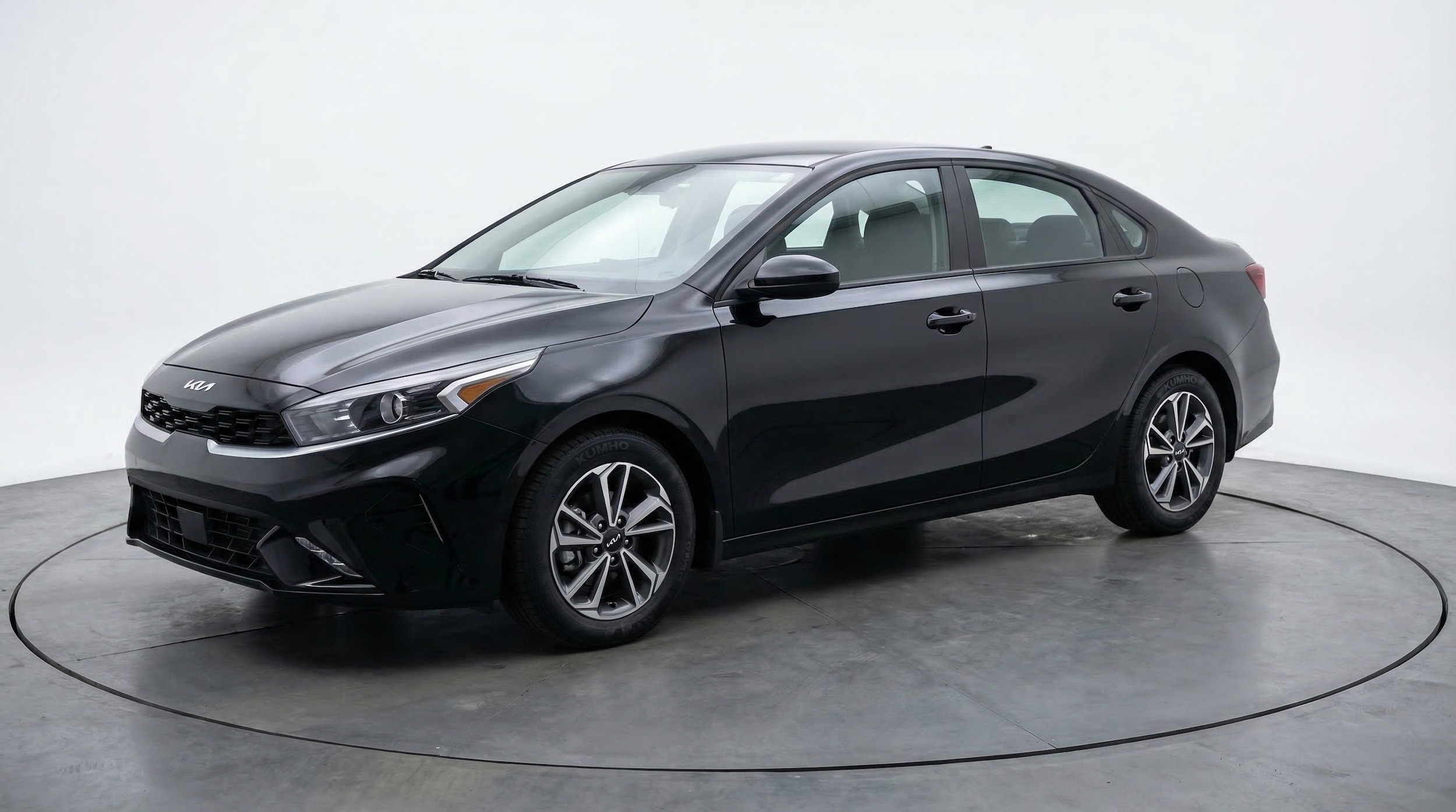 Thumbnail: 2024 Kia Forte - 3