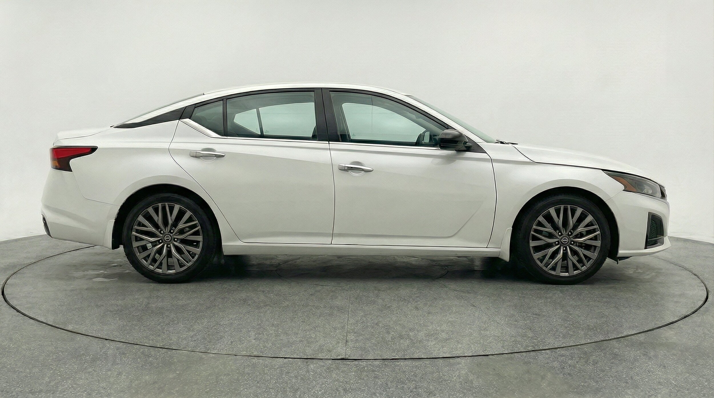 Thumbnail: 2025 Nissan Altima - 11