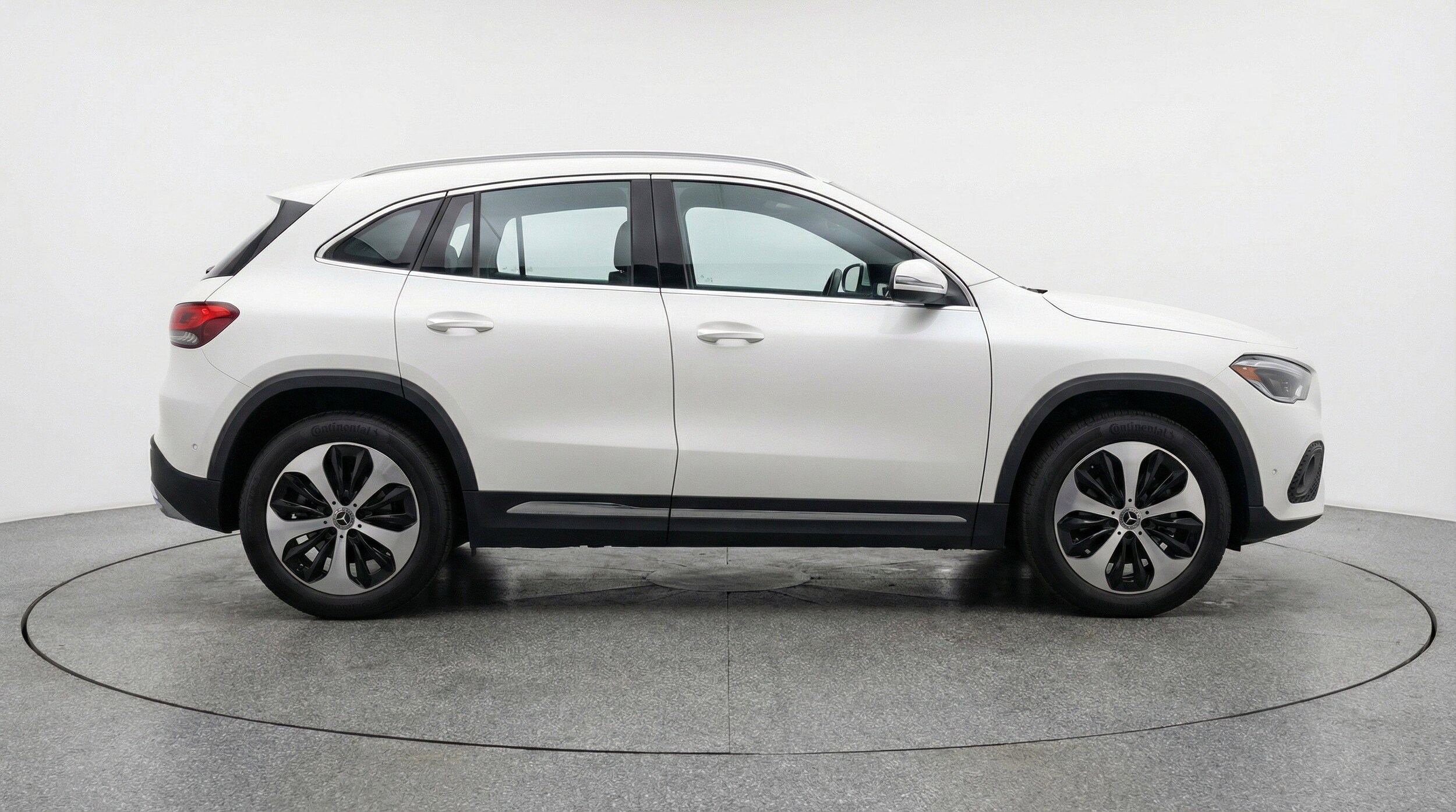Thumbnail: 2025 Mercedes-Benz GLA - 11