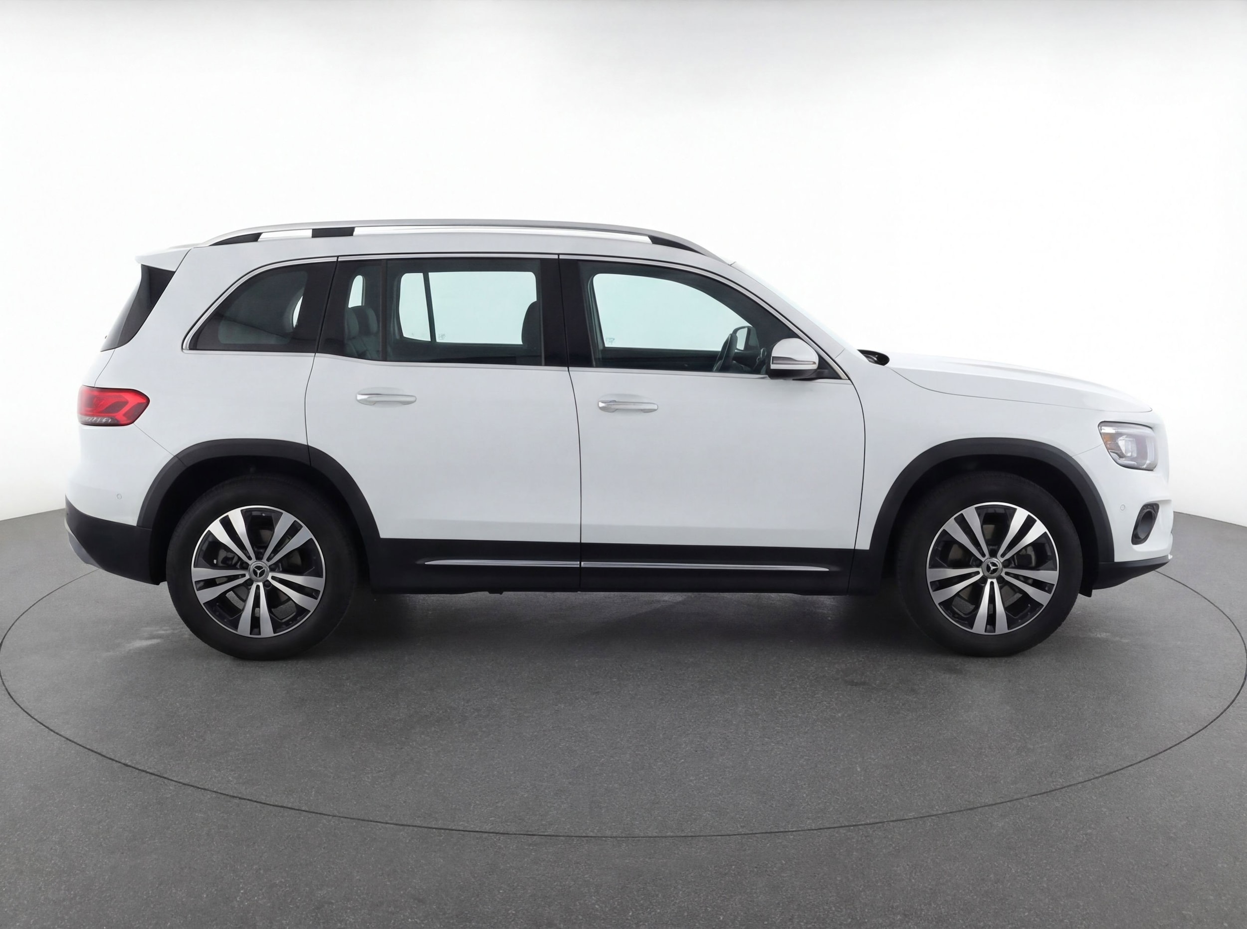 Thumbnail: 2024 Mercedes-Benz GLB - 11