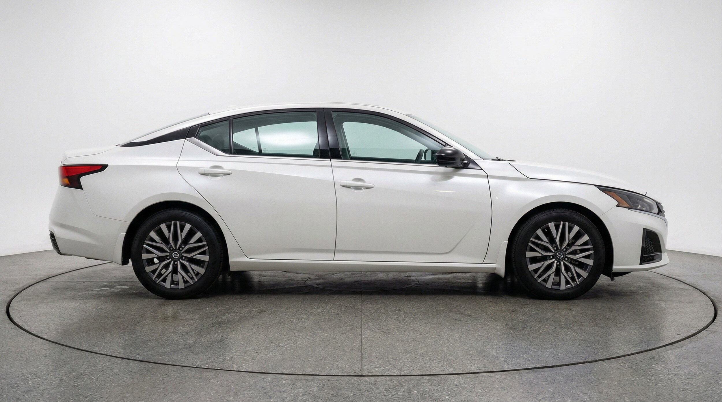 Thumbnail: 2025 Nissan Altima - 11