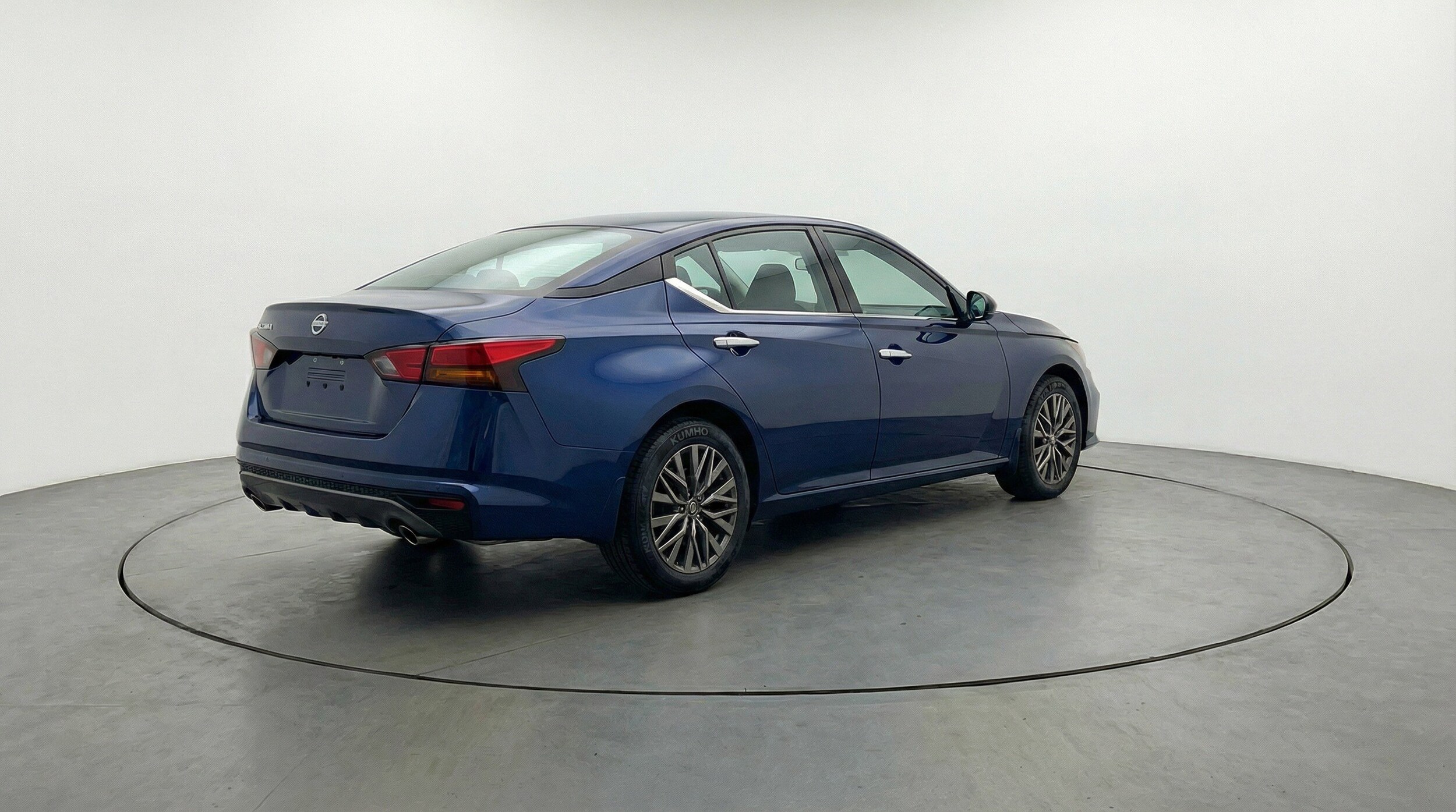 Thumbnail: 2025 Nissan Altima - 9