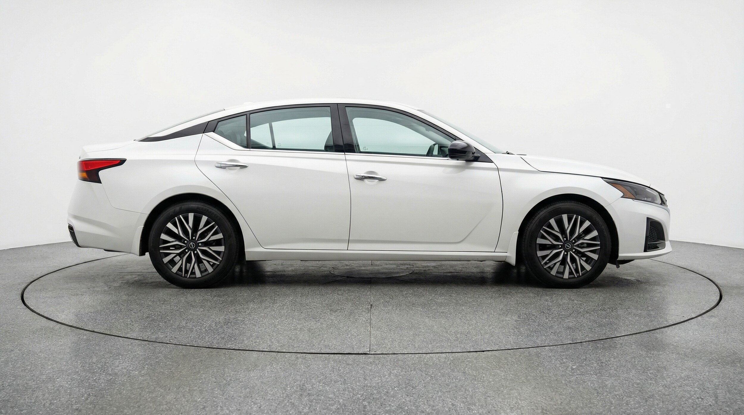 Thumbnail: 2025 Nissan Altima - 8