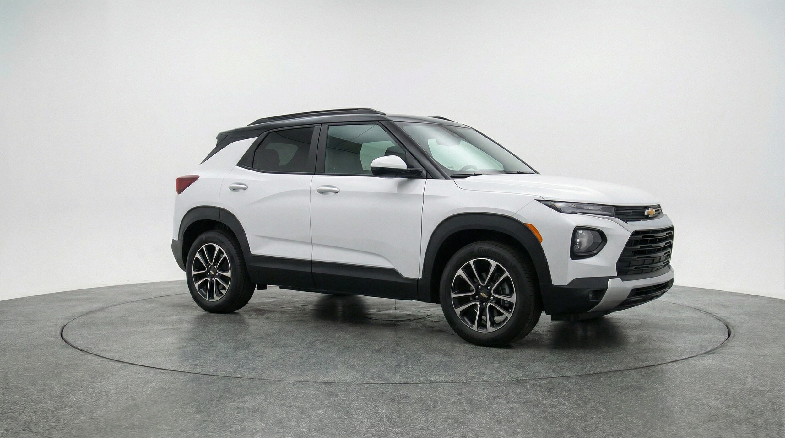 Thumbnail: 2025 Chevrolet TrailBlazer - 1